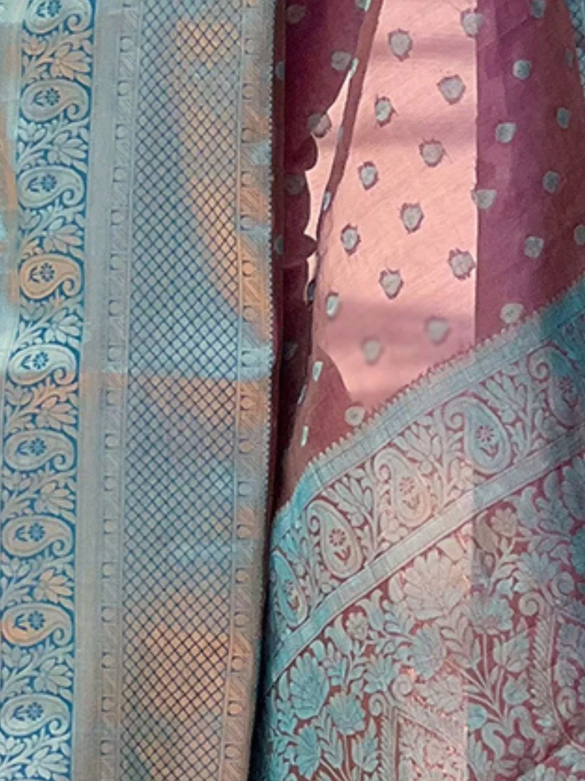 Odette Mauve Woven Design Tissue Silk Saree With Unstitched Blouse For Women - Image 4