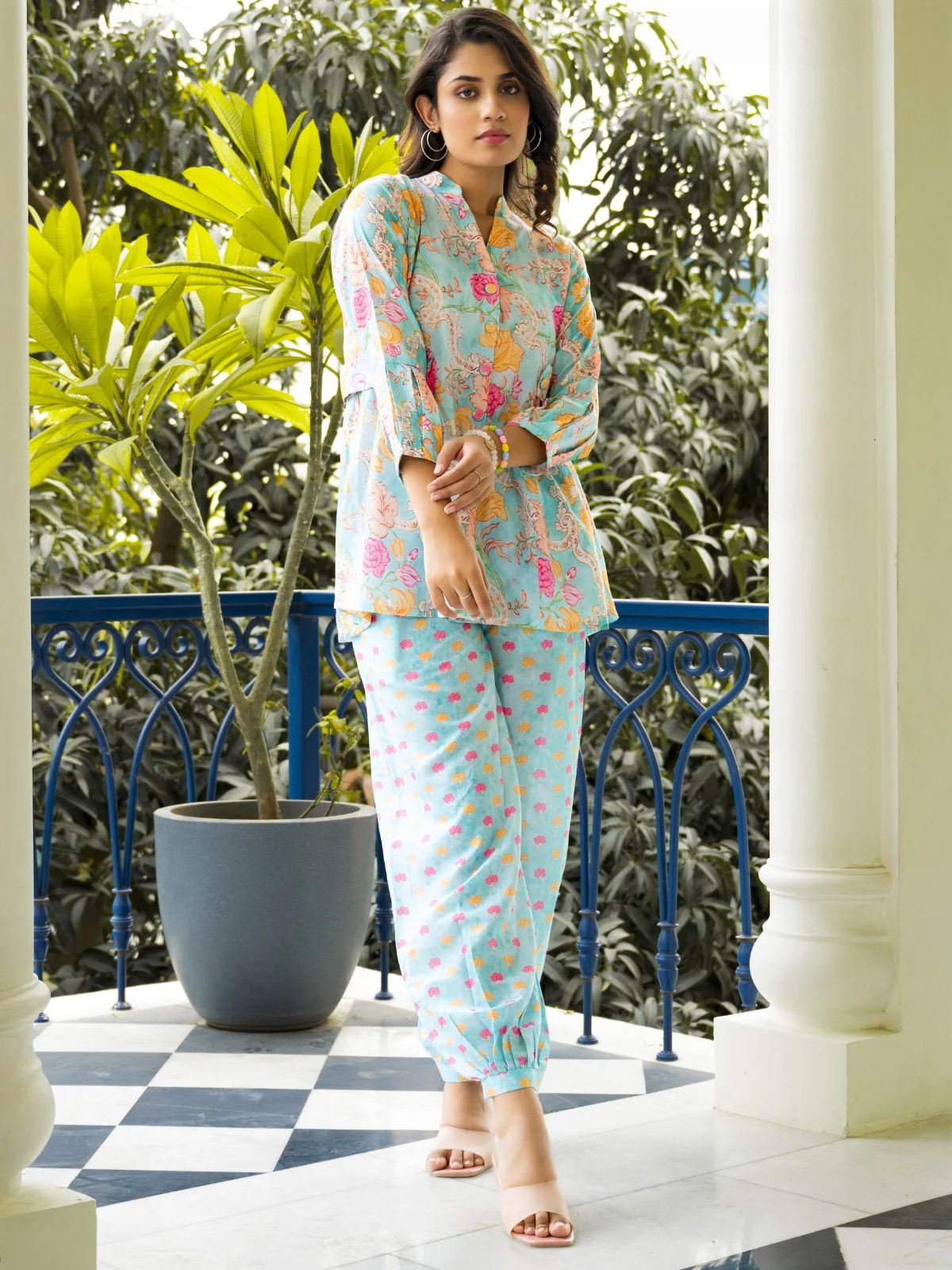 Odette Multi Color Muslin Printed Indo Western Co Ord Set For Women - Image 2