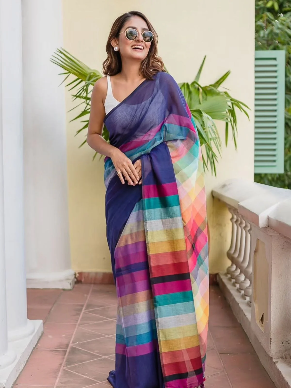 Odette Multi-Colour Cotton Blend Printed Saree For Women - Image 2