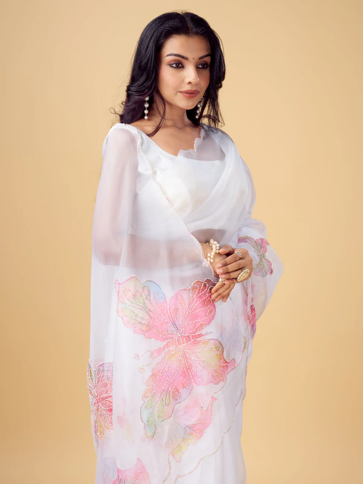 Odette White and Multi Organza Printed Saree With Unstitched Blouse For Women - Image 4