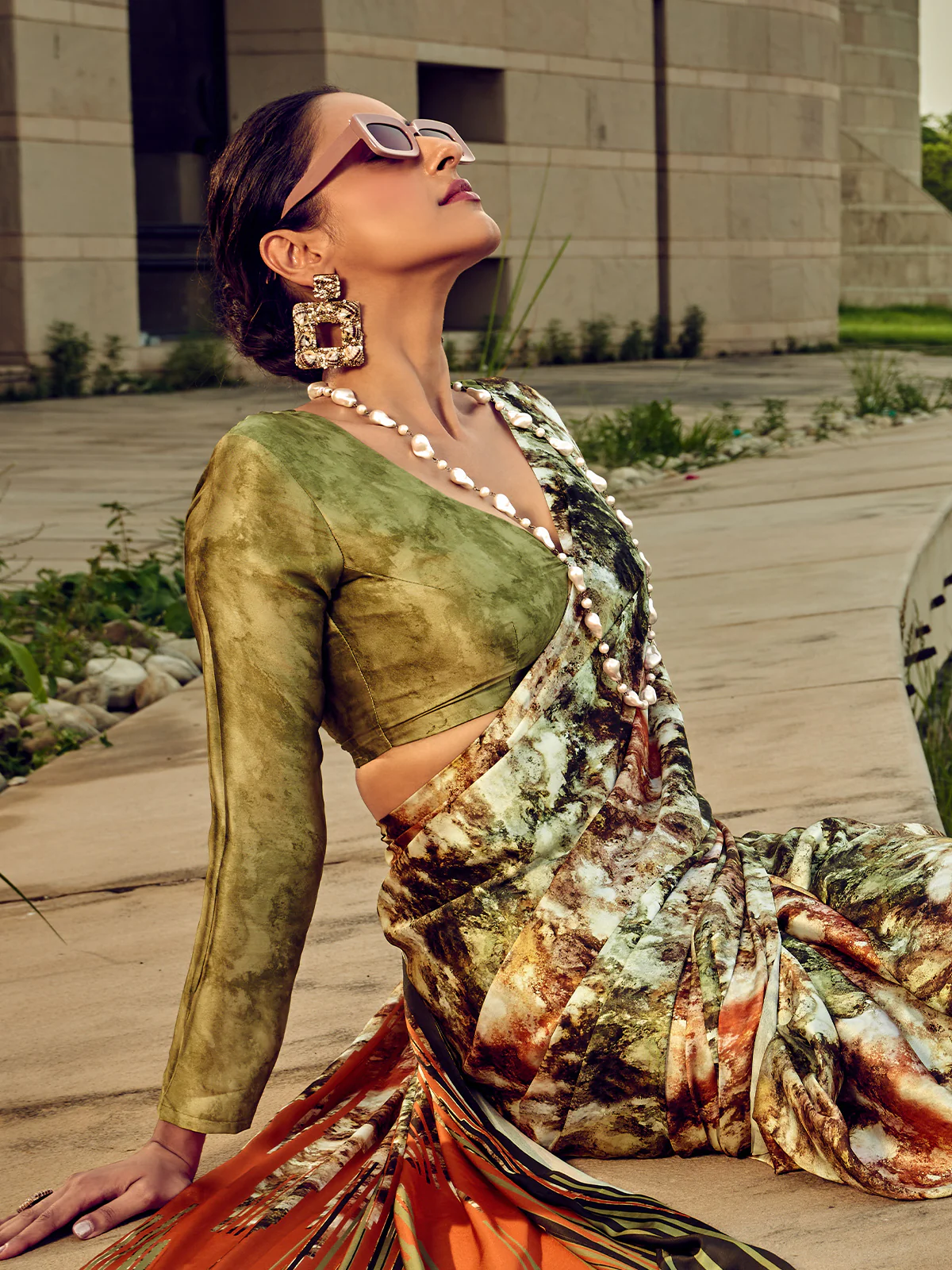Odette Multicolor Digital Printed Saree For Women - Image 3