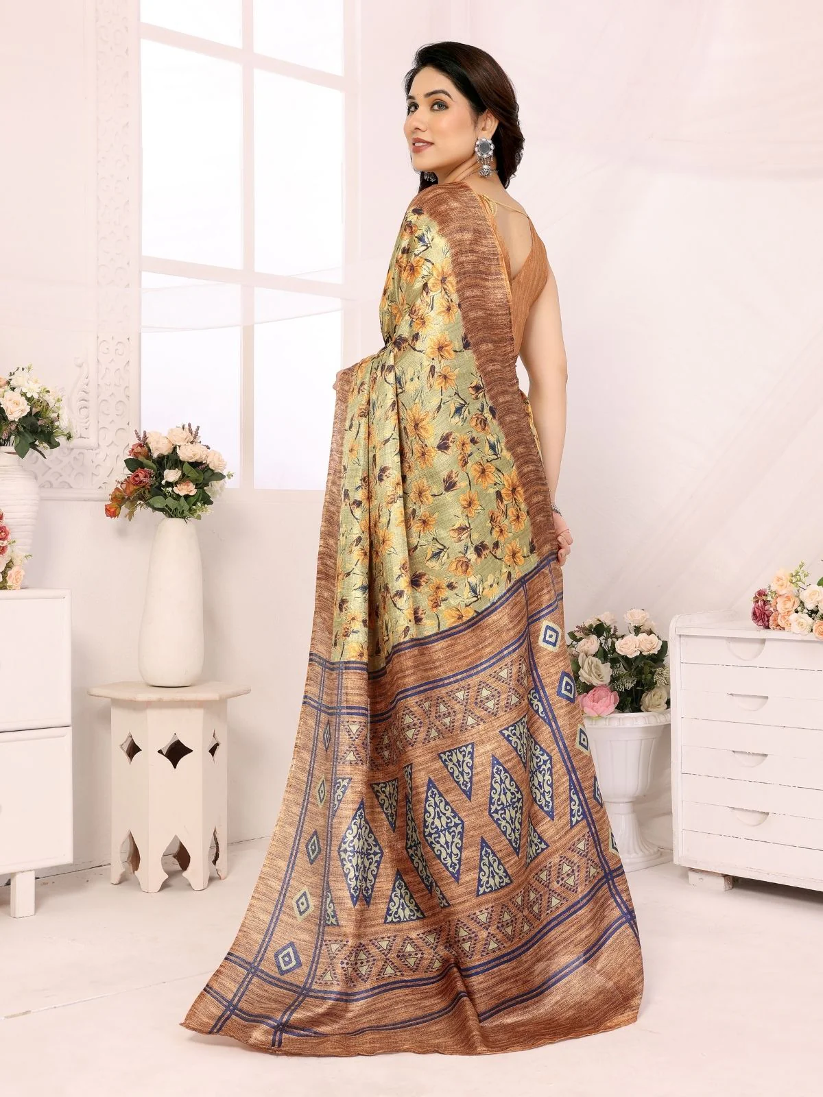Odette Multicolor Georgette Embroidered Saree For Women - Image 3