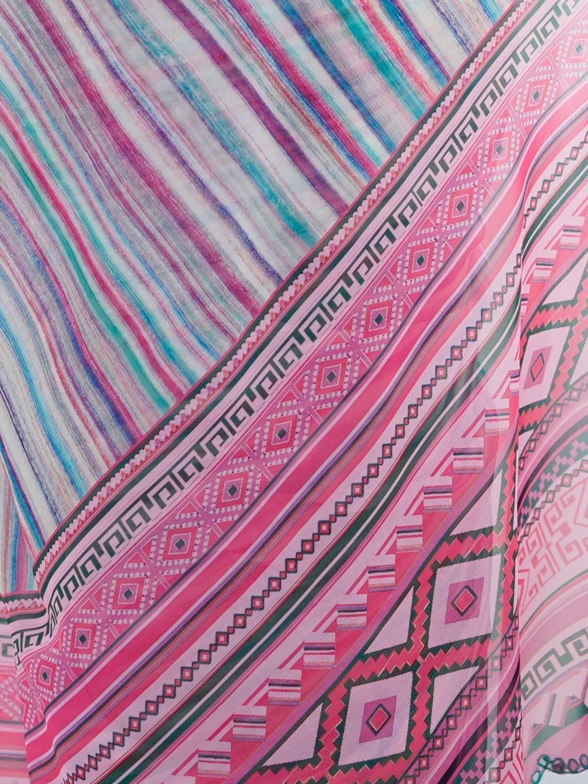 Odette Multicolor Georgette Printed Saree For Women - Image 5