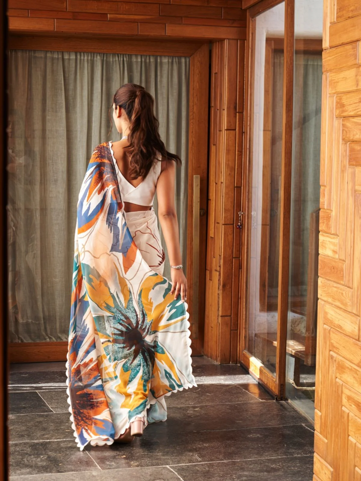 Odette Multicolor Georgette Printed Saree For Women - Image 2