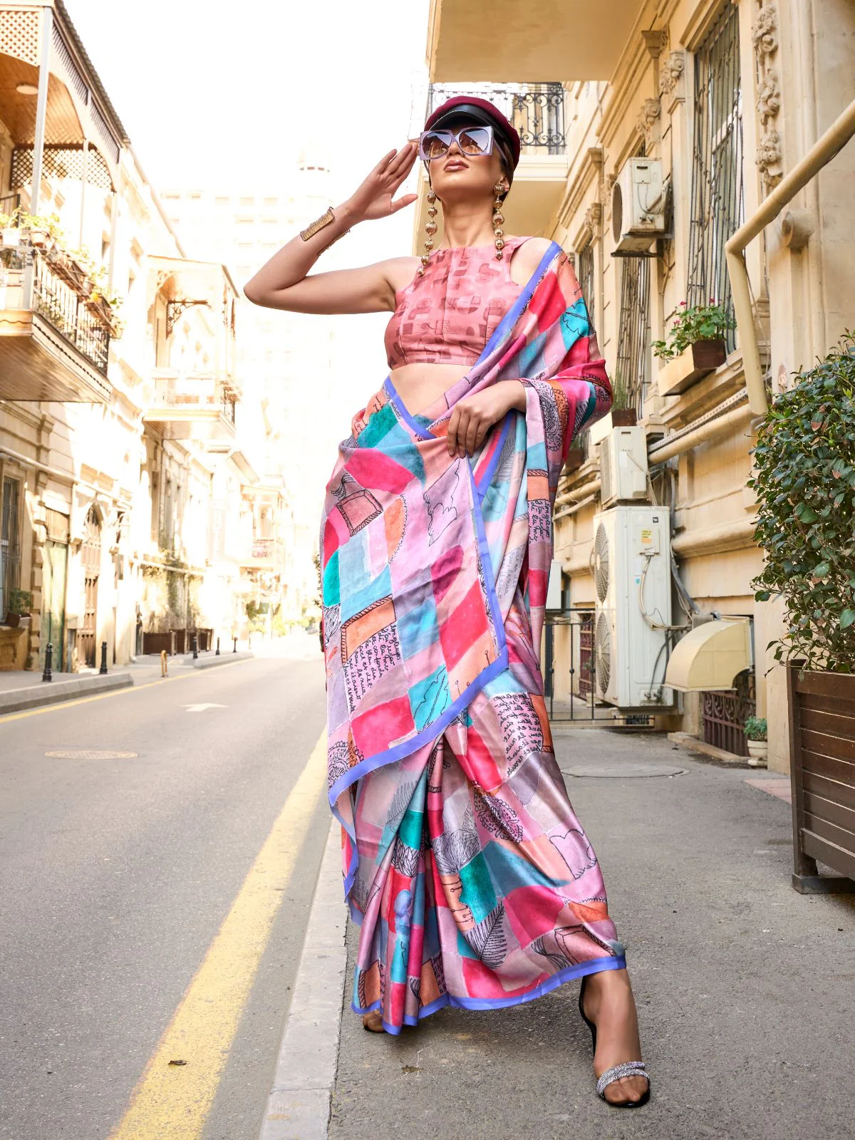 Odette Multicolor Georgette Printed Saree With Unstitched Blouse For Women - Image 2