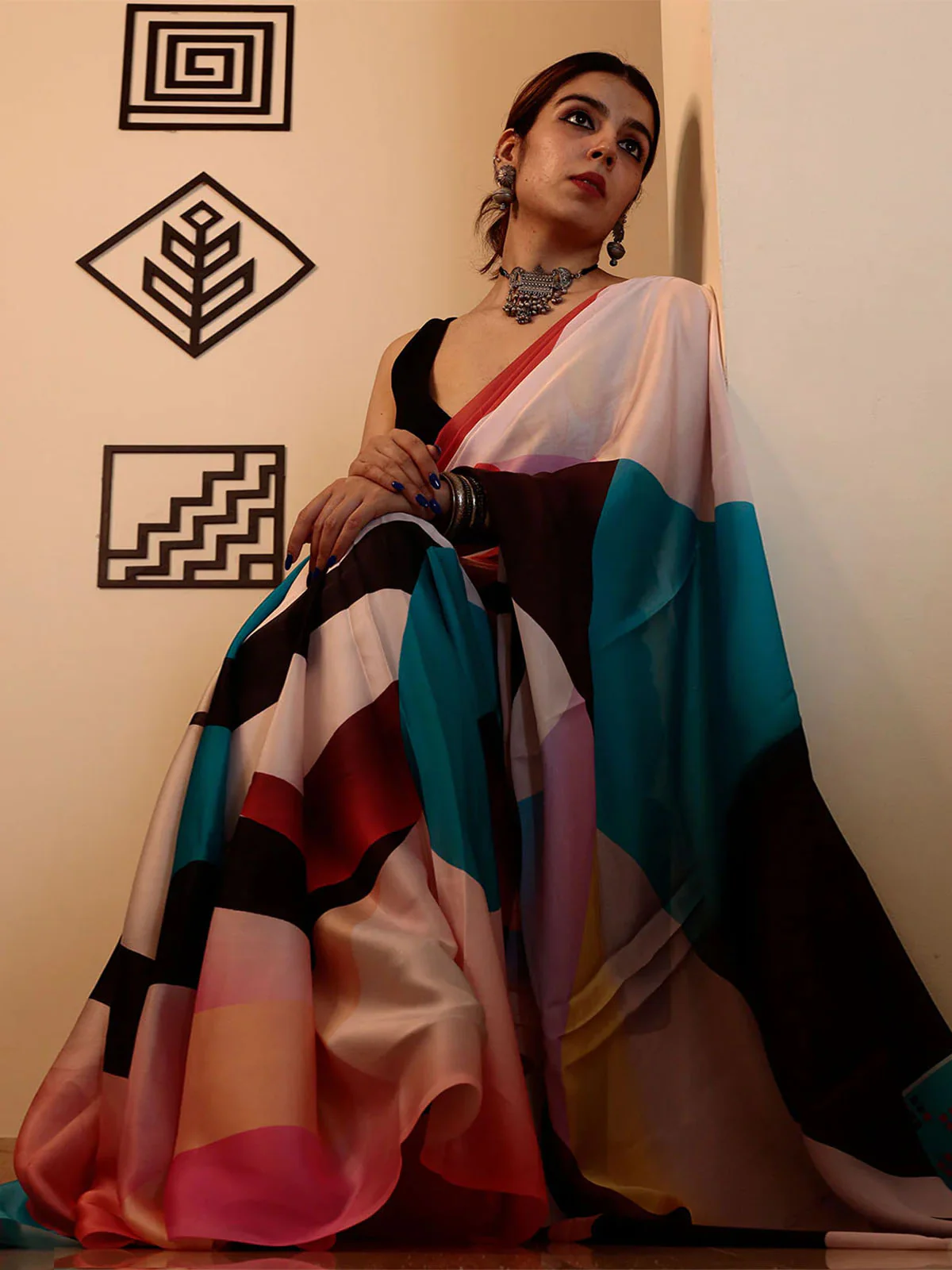 Odette Multicolor Satin Printed Saree With Unstitched Blouse For Women - Image 3