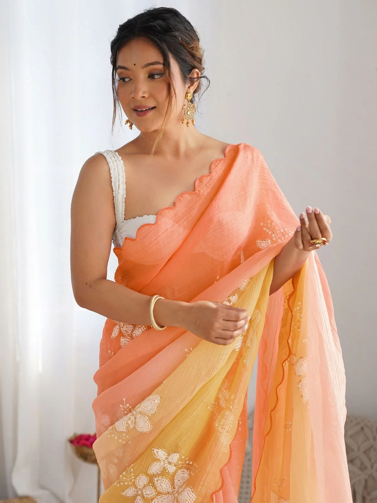 Odette Multicolor Silk Blend Embellished Saree For Women - Image 4