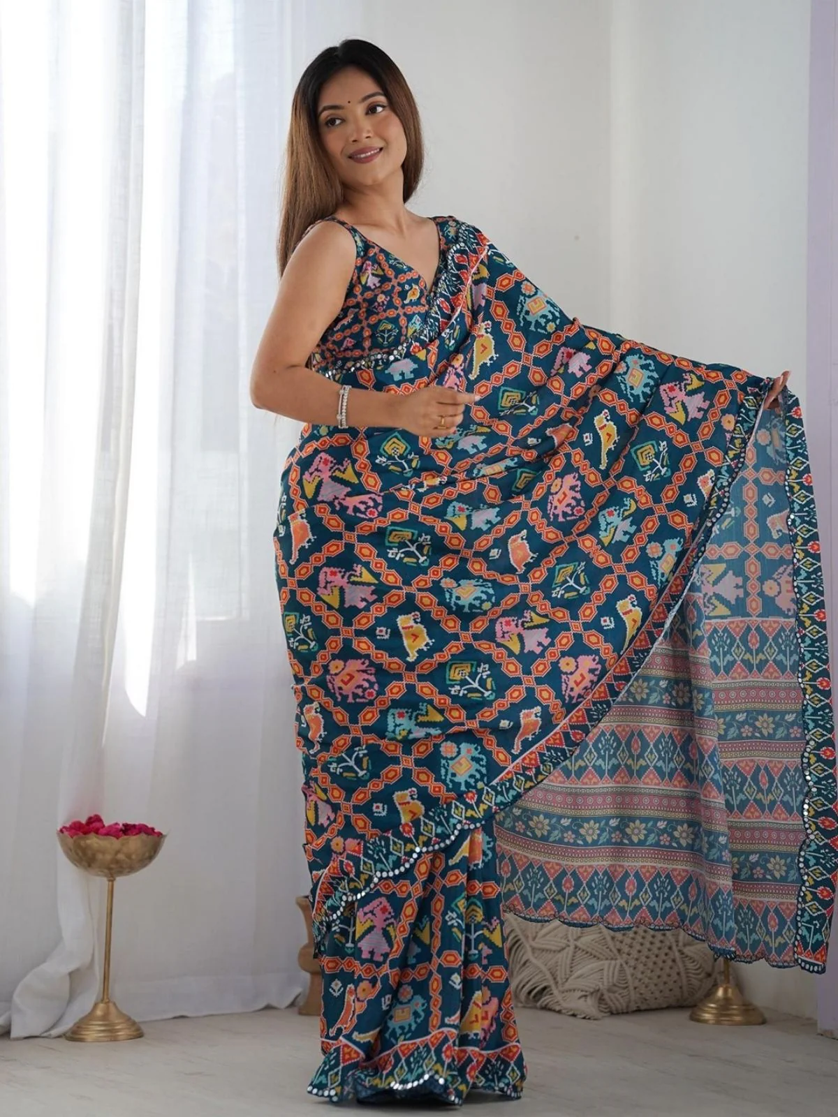 Odette Multicolor Silk Blend Floral Print & Cutwork Saree For Women - Image 2