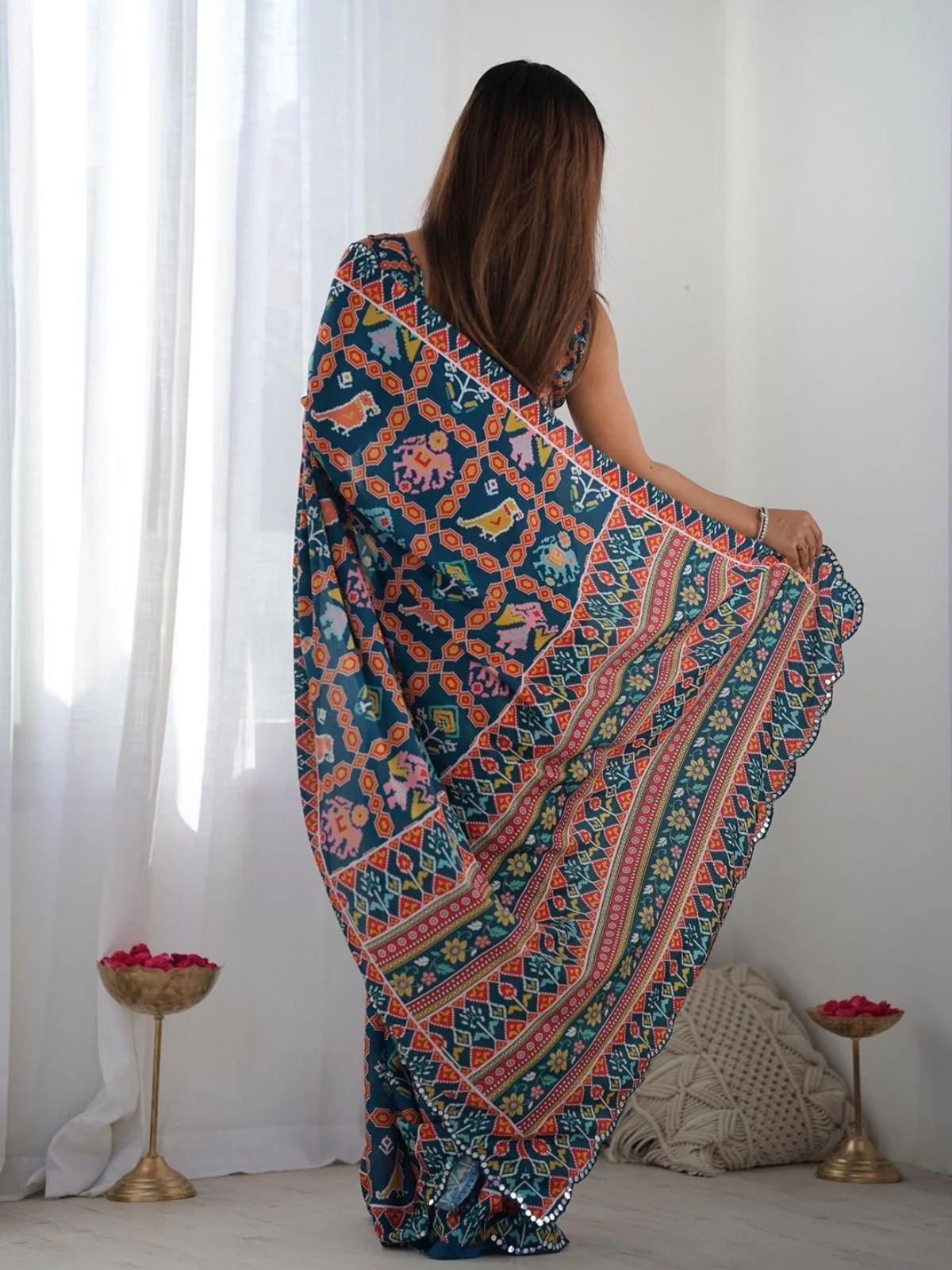 Odette Multicolor Silk Blend Floral Print & Cutwork Saree For Women - Image 3