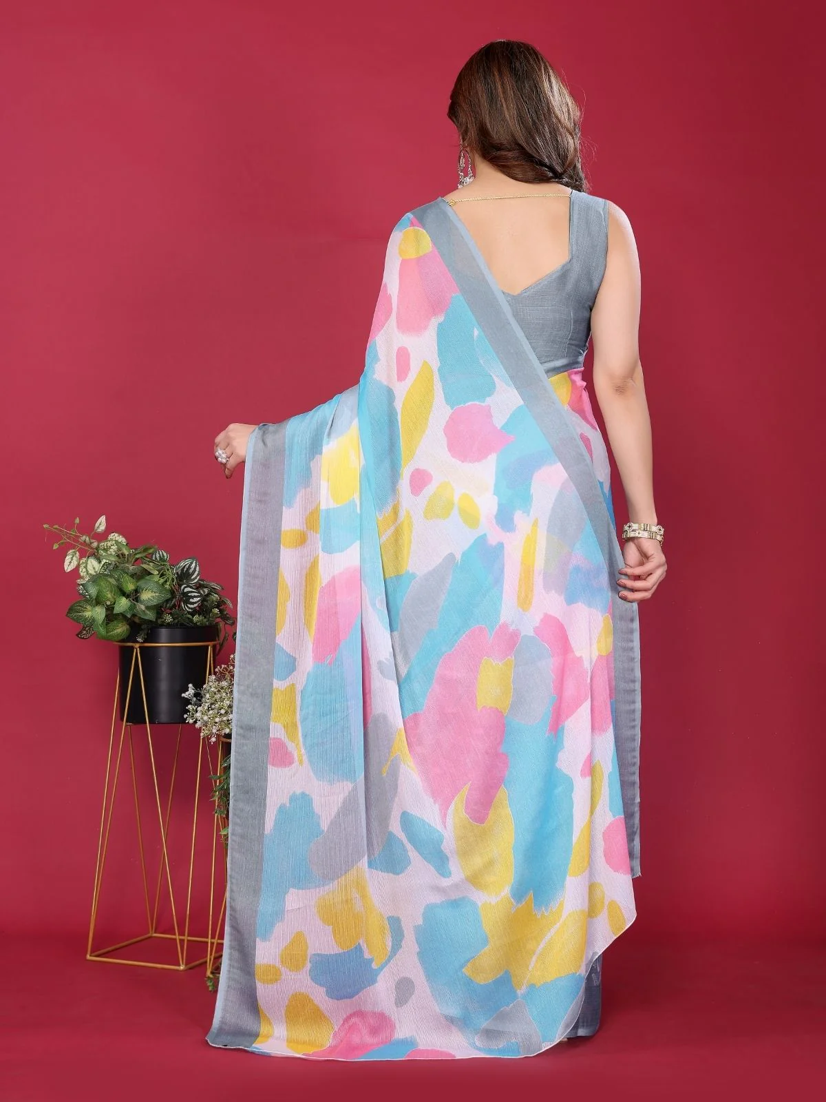Odette Multicolor Silk Blend Printed Saree For Women - Image 3