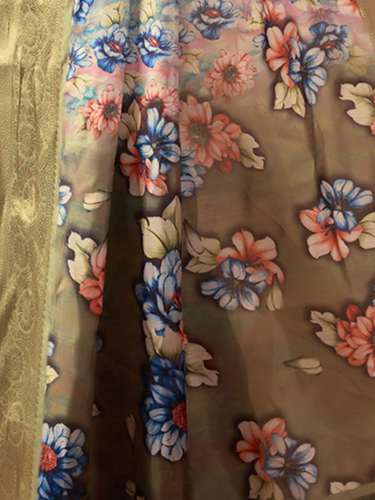 Odette Multicolor Silk Blend Printed Saree For Women - Image 6