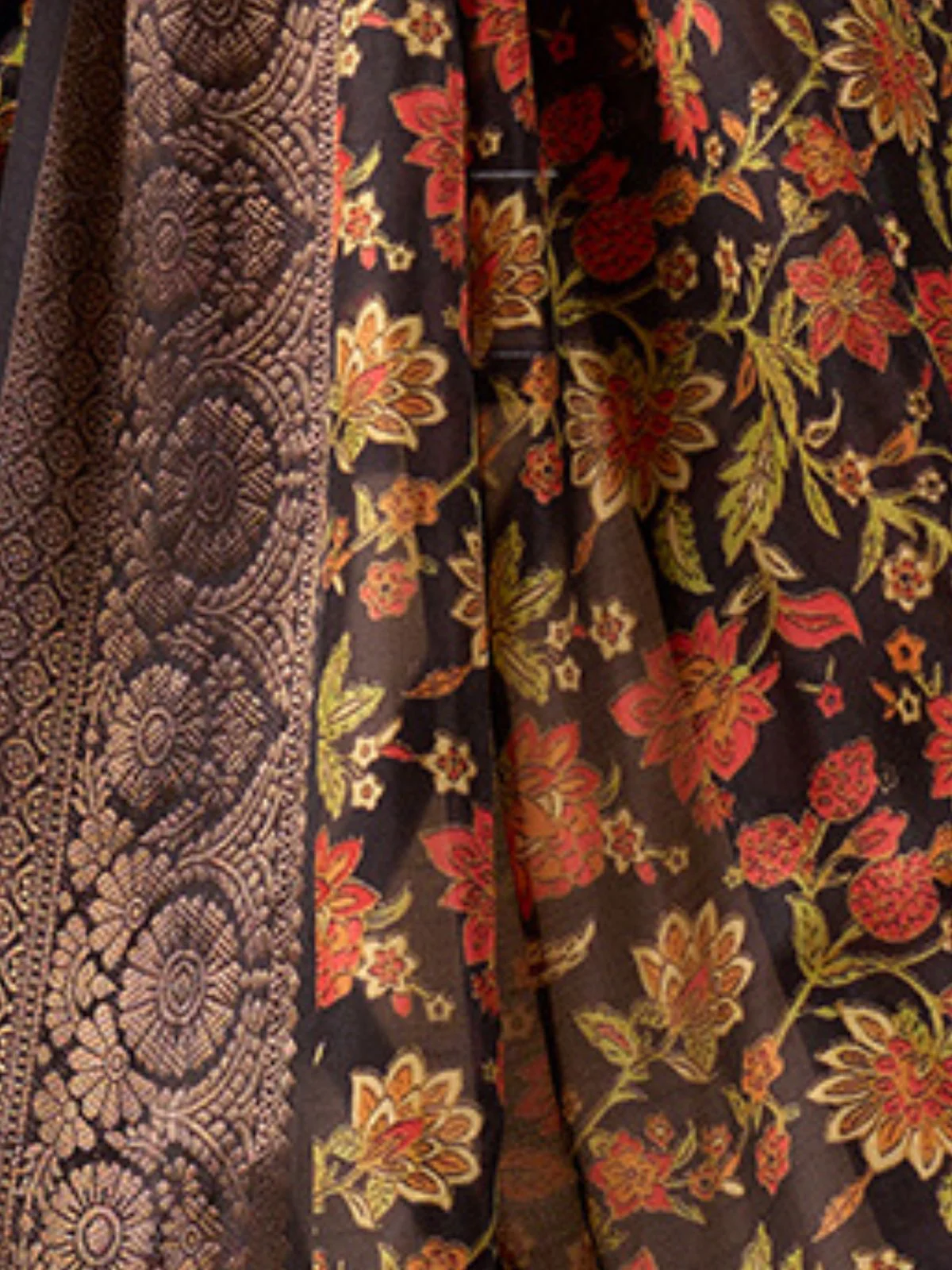 Odette Multicolor Silk Blend Printed Saree For Women - Image 5