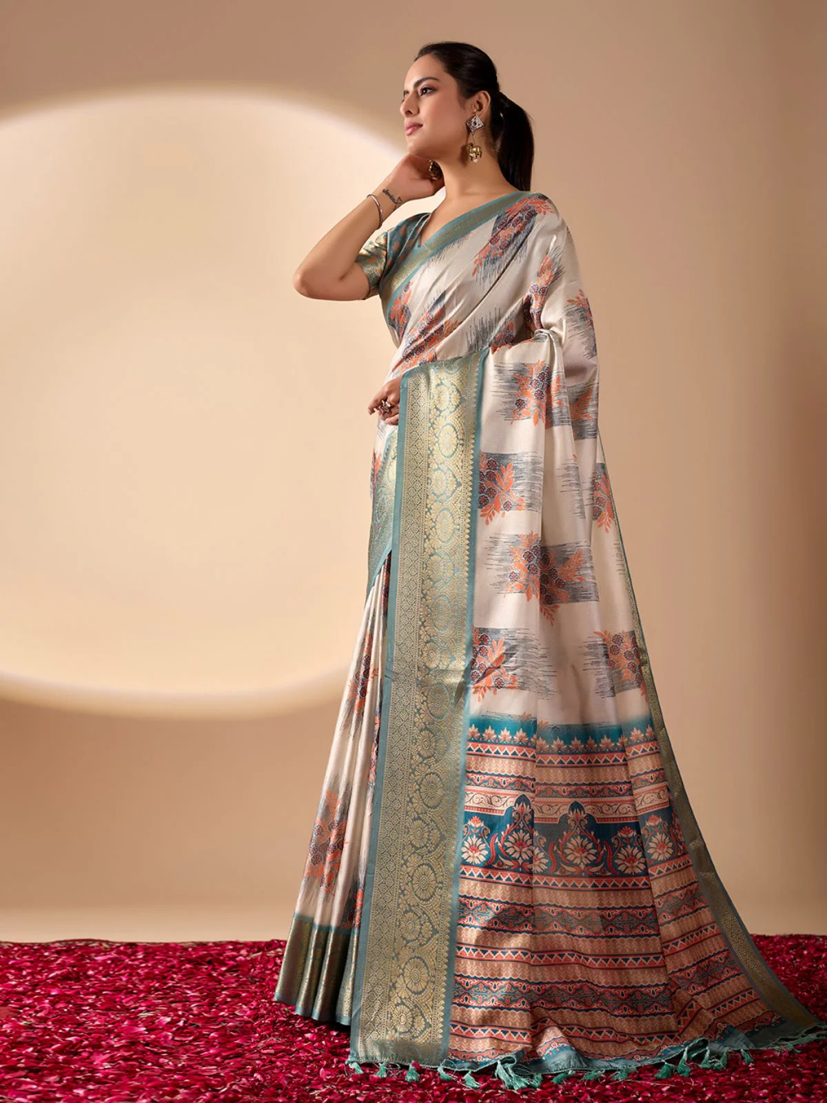 Odette Multicolor Silk Blend Printed Saree For Women - Image 2