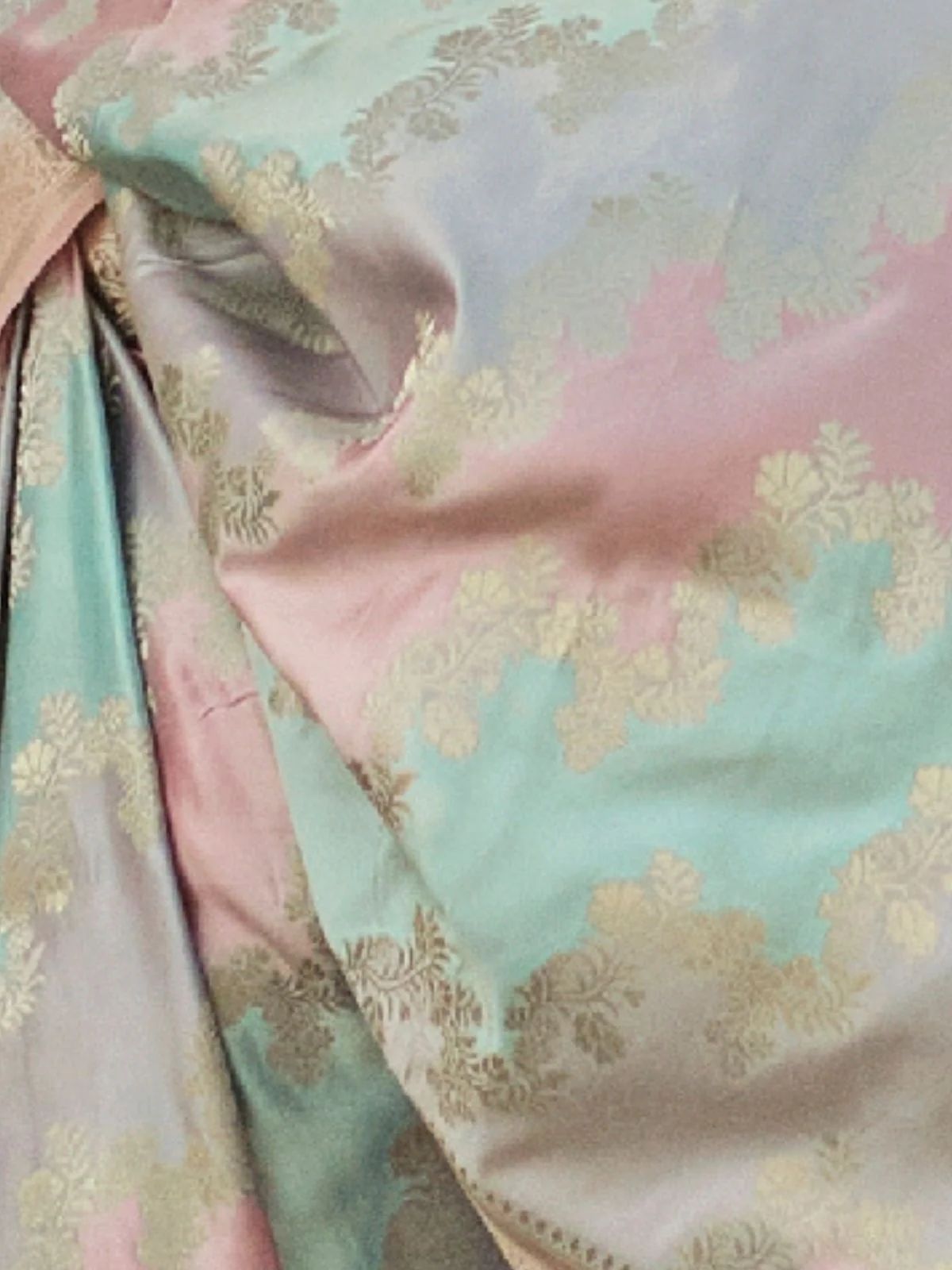 Odette Multicolor Silk Blend Woven Saree With Unstitched Blouse For Women - Image 3