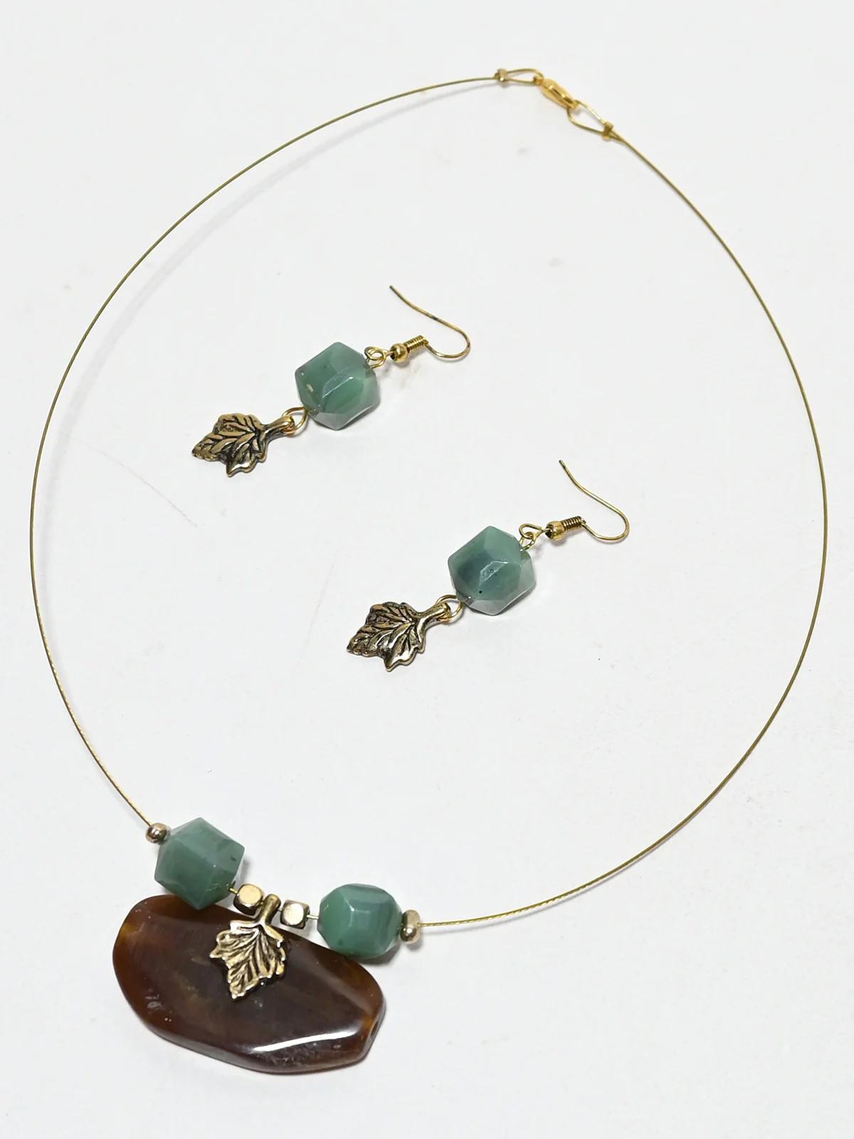 Odette Multicolor String Wire Embellished Jewellery Set For Women - Image 2
