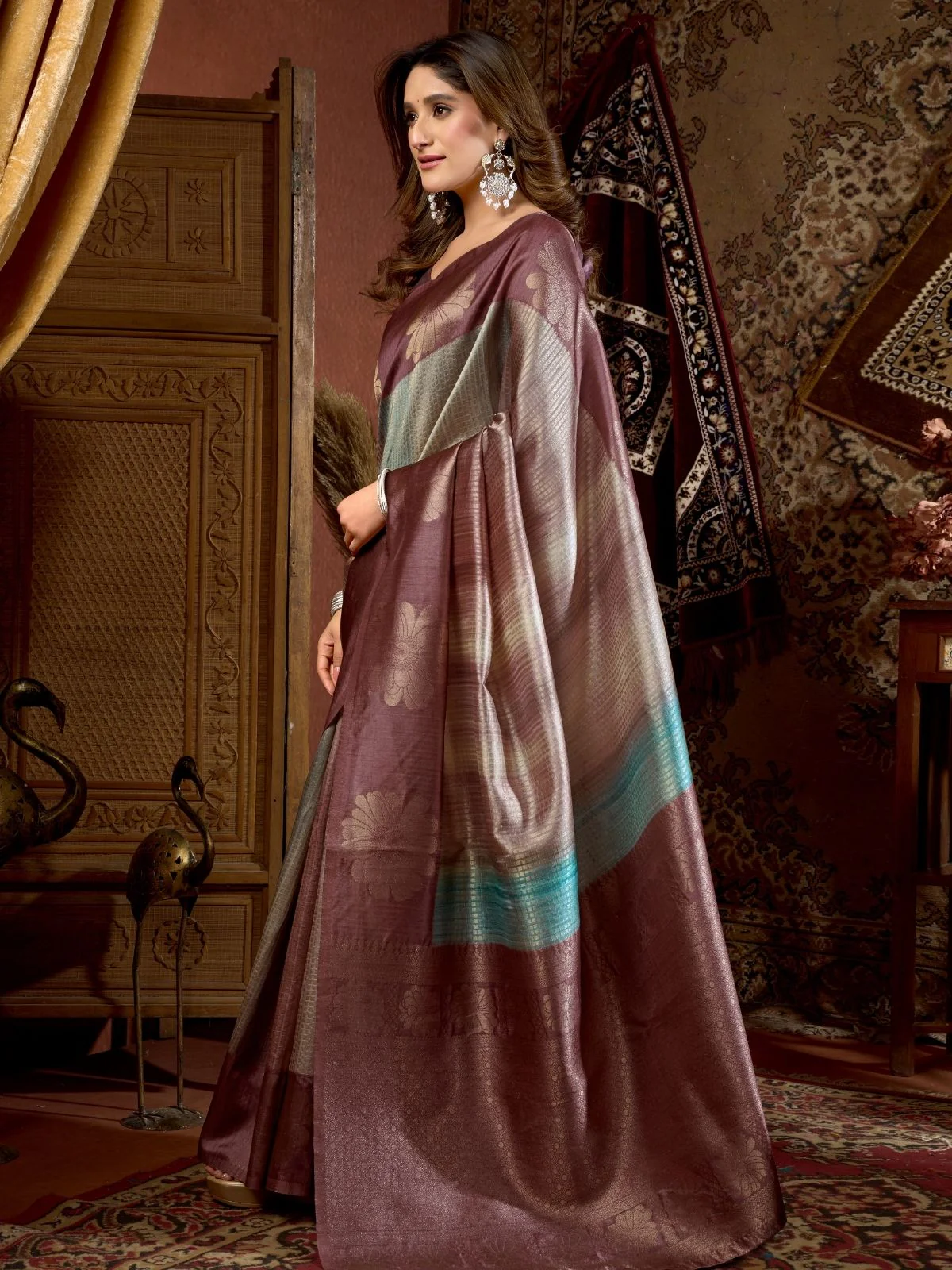 Odette Multicolour Cotton Blend Printed Saree For Women - Image 2