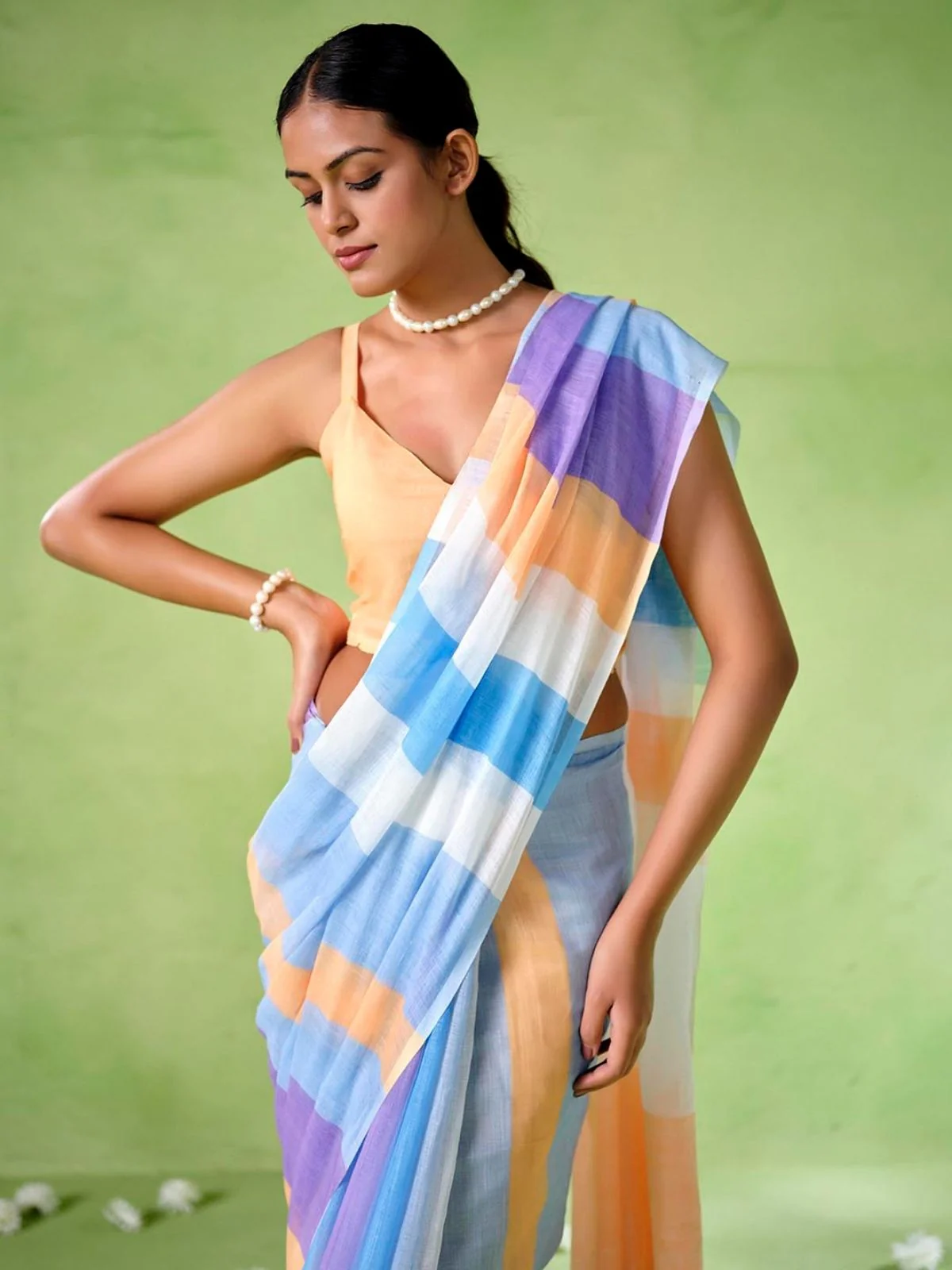 Odette Multicolour Cotton Linen Solid Printed Saree For Women - Image 4