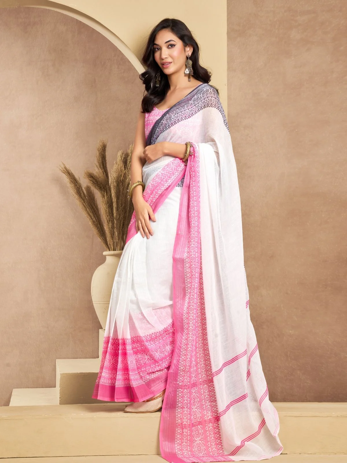 Odette Multicolour Cotton Linen Zari Work Saree For Women - Image 3