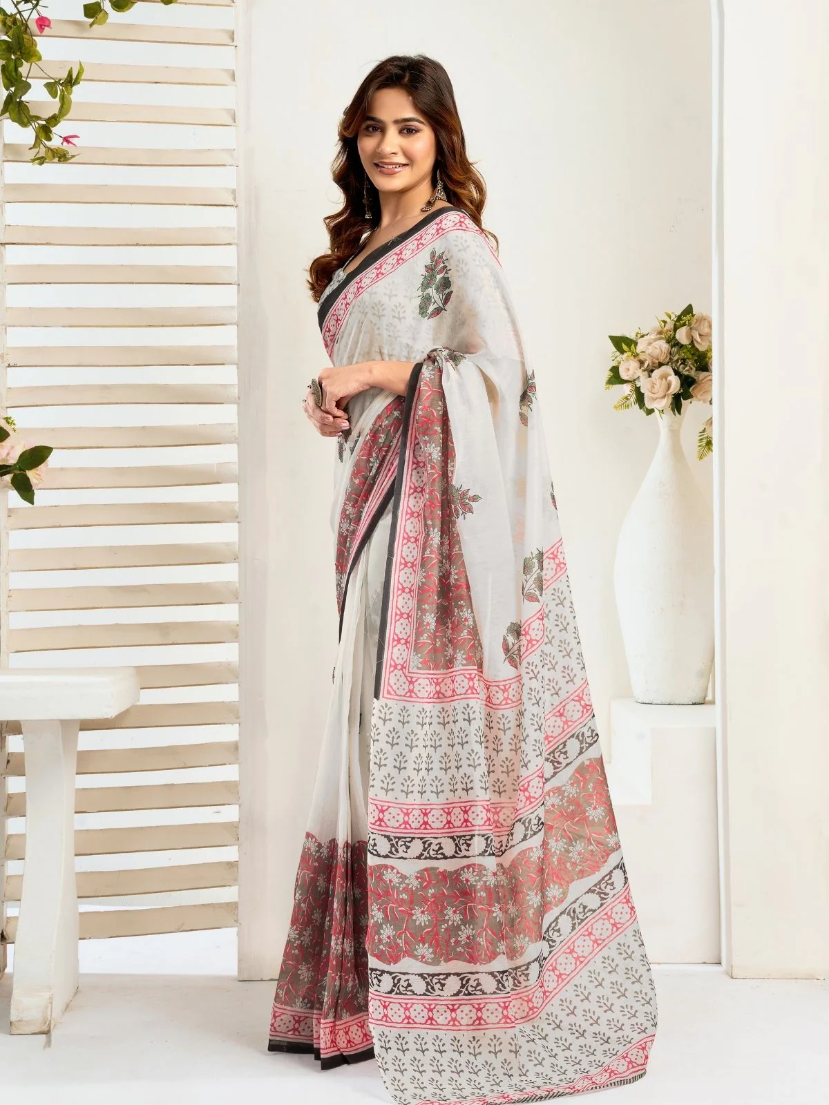 Odette Multicolour Cotton Linen Zari Work Saree For Women - Image 2