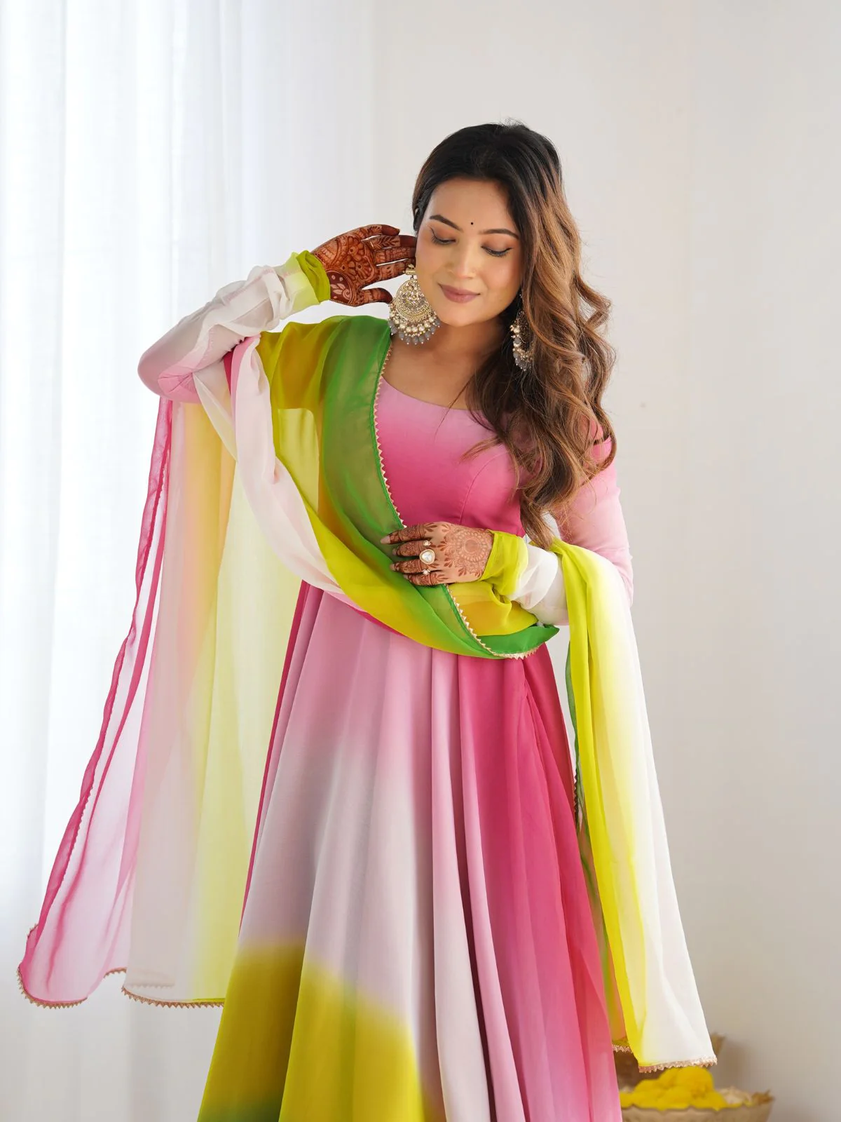 Odette Multicolour Georgette Plain Kurta Set For Women - Image 4