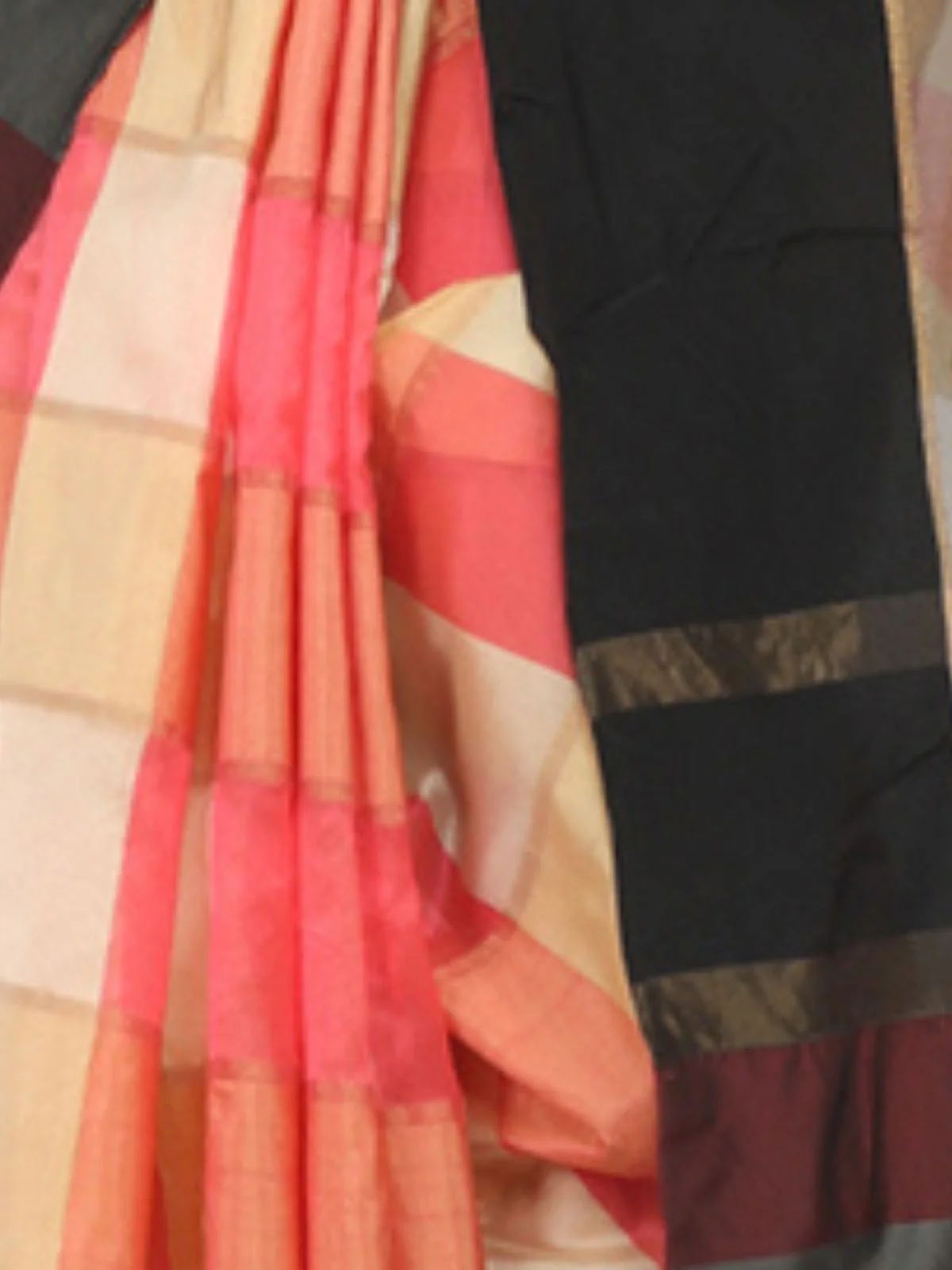 Odette Multicolour Silk Blend Checked Saree For Women - Image 6