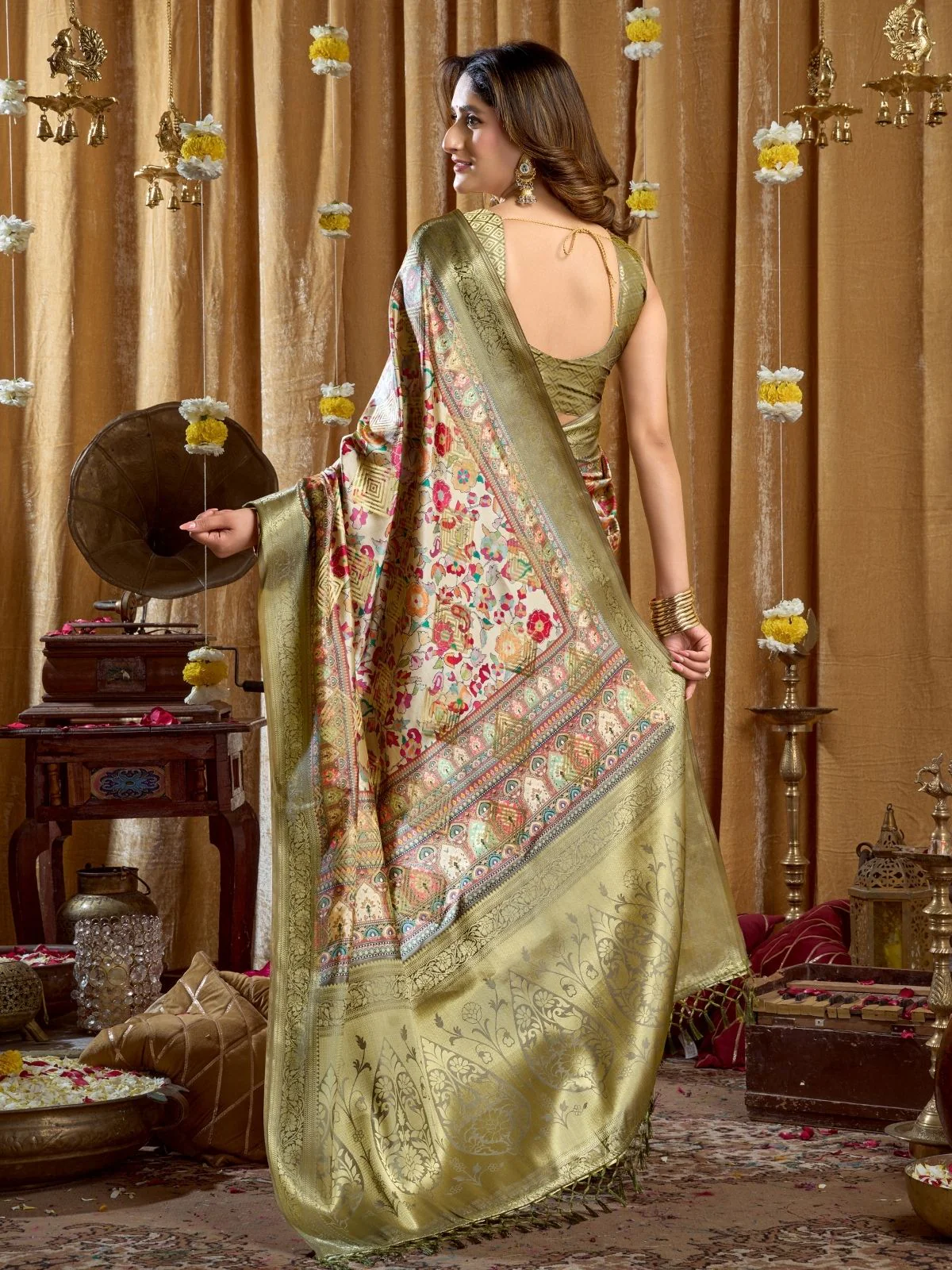 Odette Multicolour Silk Blend Printed Banarasi Saree For Women - Image 4
