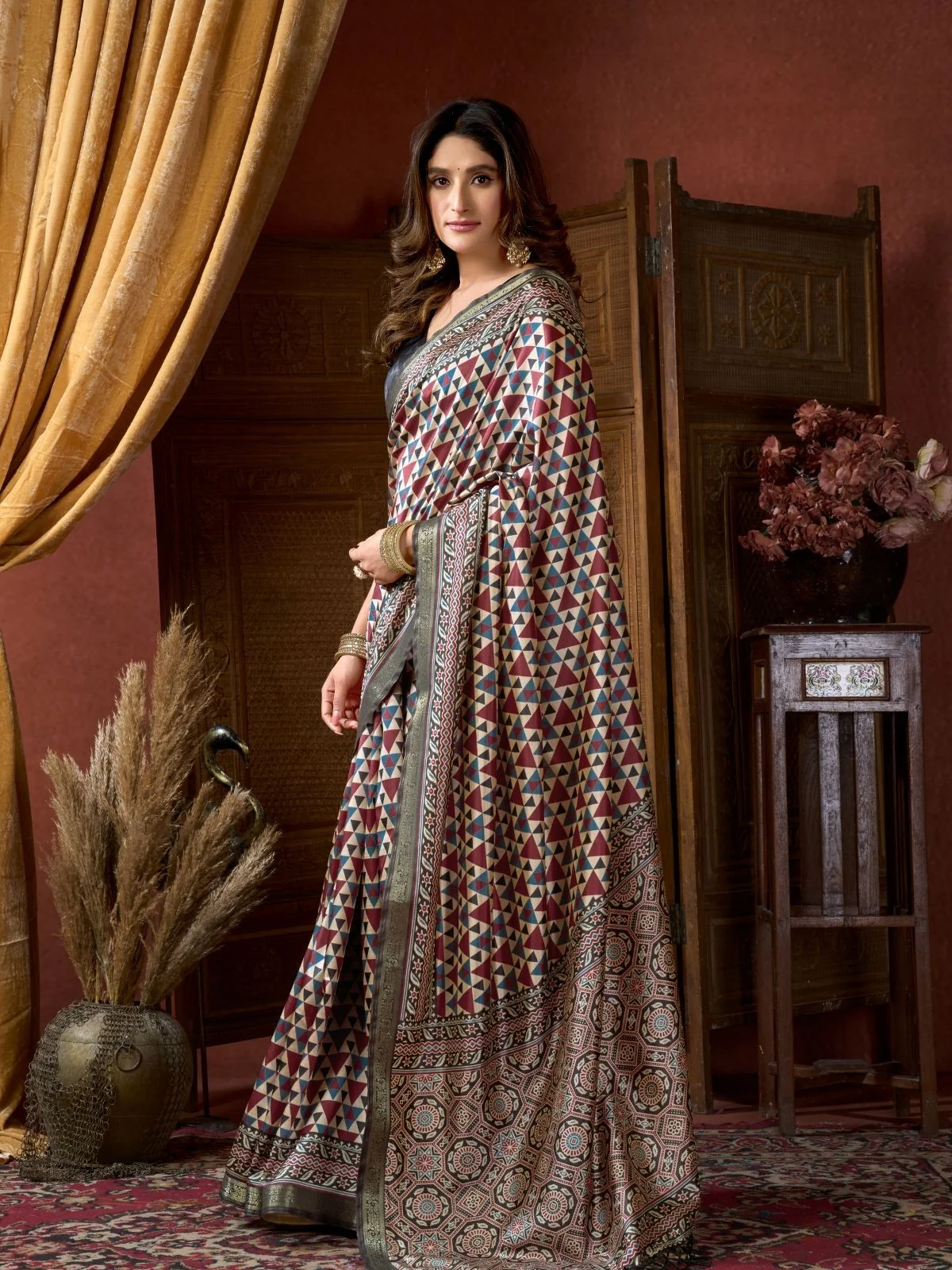 Odette Multicolour Silk Blend Printed Saree For Women - Image 2