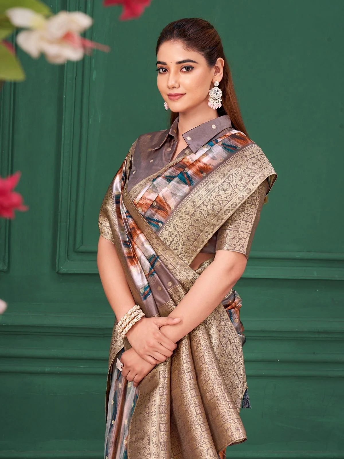Odette Multicolour Silk Blend Woven Printed Saree For Women - Image 2