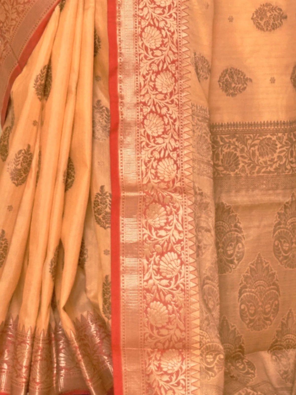 Odette Mustard Woven Design Silk Blend Saree With Unstitched Blouse For Women - Image 3