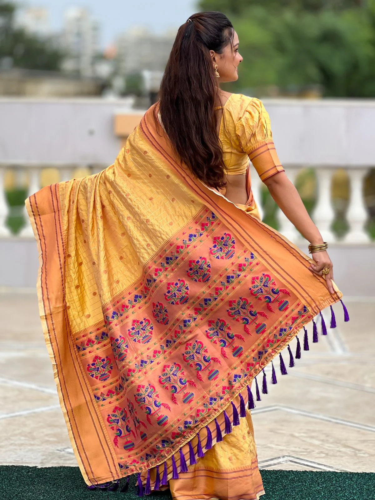Odette Mustard Woven Design Silk Blend Saree With Unstitched Blouse For Women - Image 4