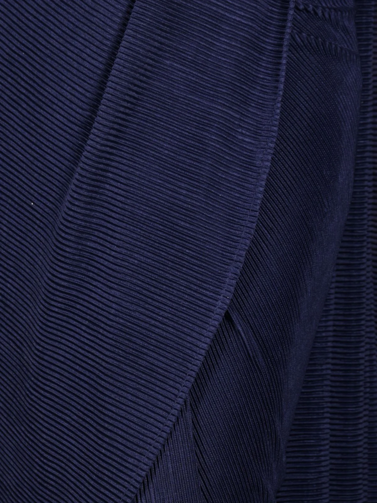 Odette Navy Blue Crushed Lycra Ready-to-Wear Saree with Unstitched Blouse for Women - Image 5