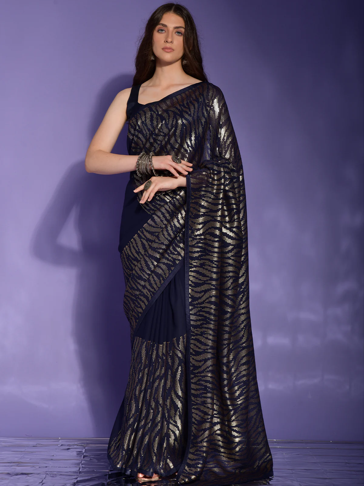 Odette Navy Blue Embellished Georgette Saree With Unstitched Blouse For Women - Image 2