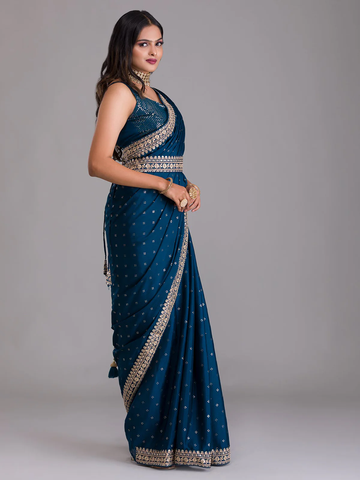 Odette Navy Blue Embroidered Art Silk Saree With Unstitched Blouse For Women - Image 4