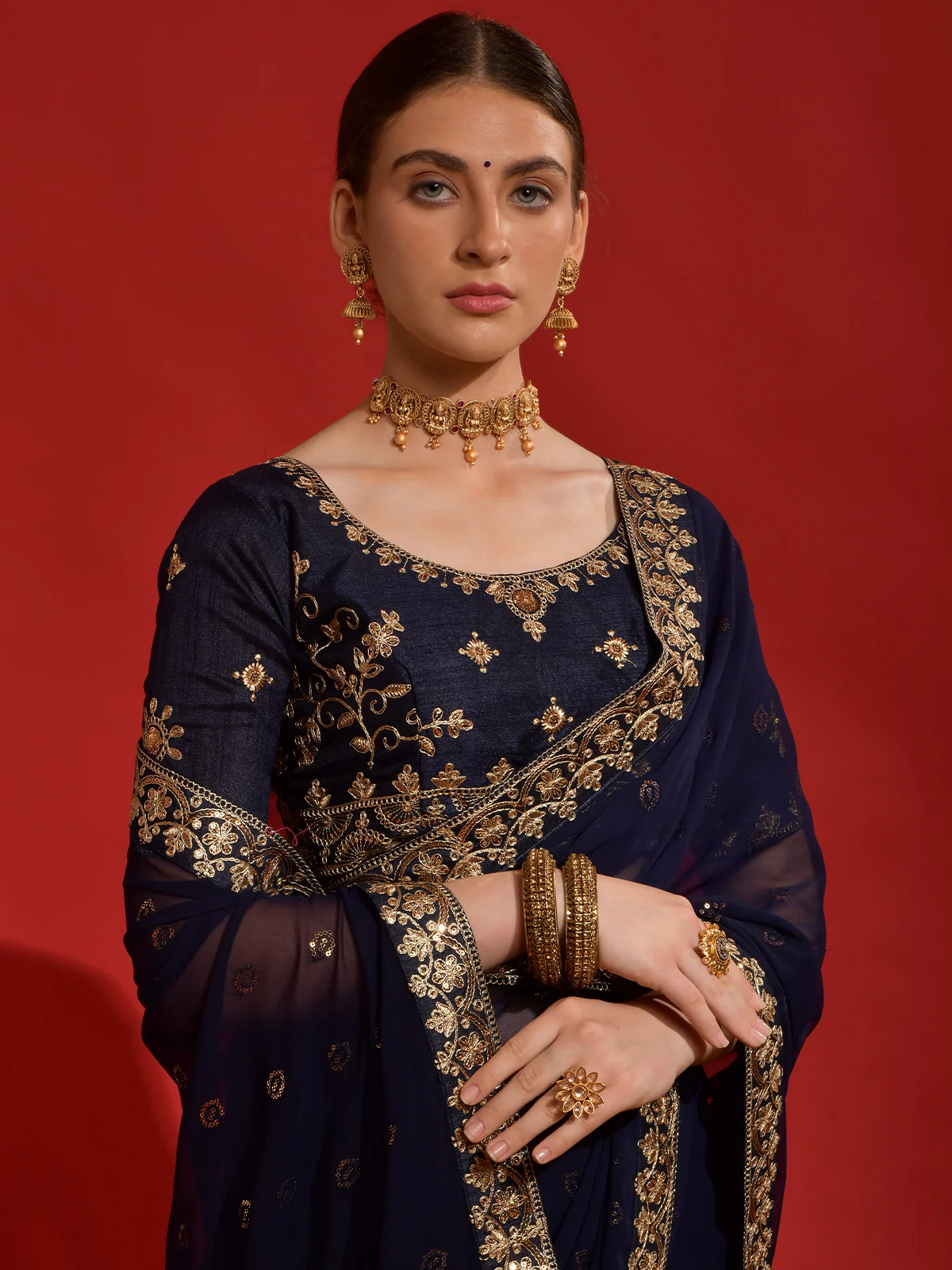 Odette Navy Blue Embroidered Georgette Saree With Unstitched Blouse For Women - Image 5