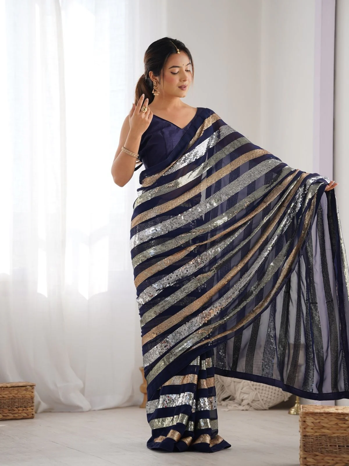 Odette Navy Blue Georgette Sequins Saree With Unstitched Blouse For Women - Image 2