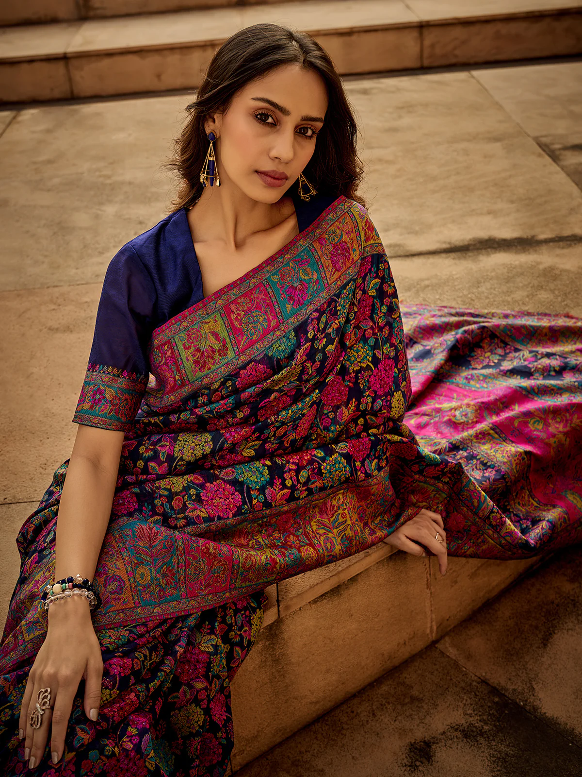 Odette Navy Blue Kashmiri Handloom Woven Saree For Women - Image 3