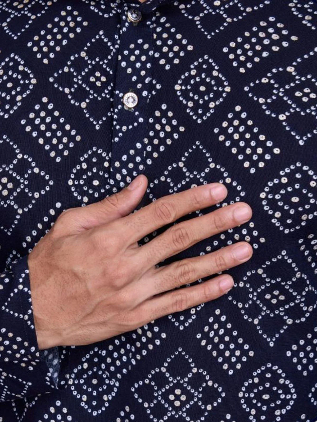 Odette Navy Blue Rayon Printed Stitched Kurta For Men - Image 3
