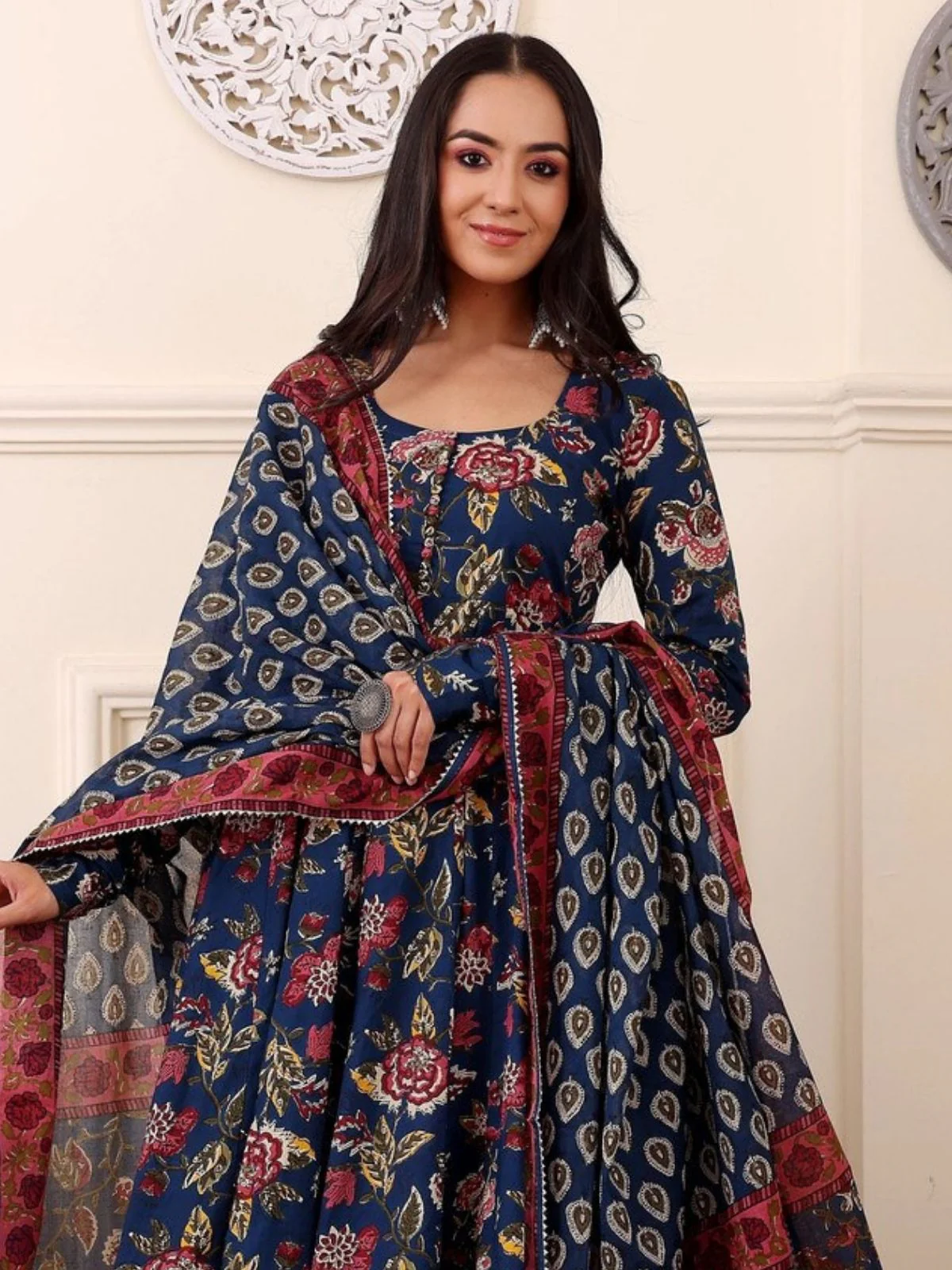 Odette Navy Blue Rayon Printed Stitched Kurta Set For Women - Image 3