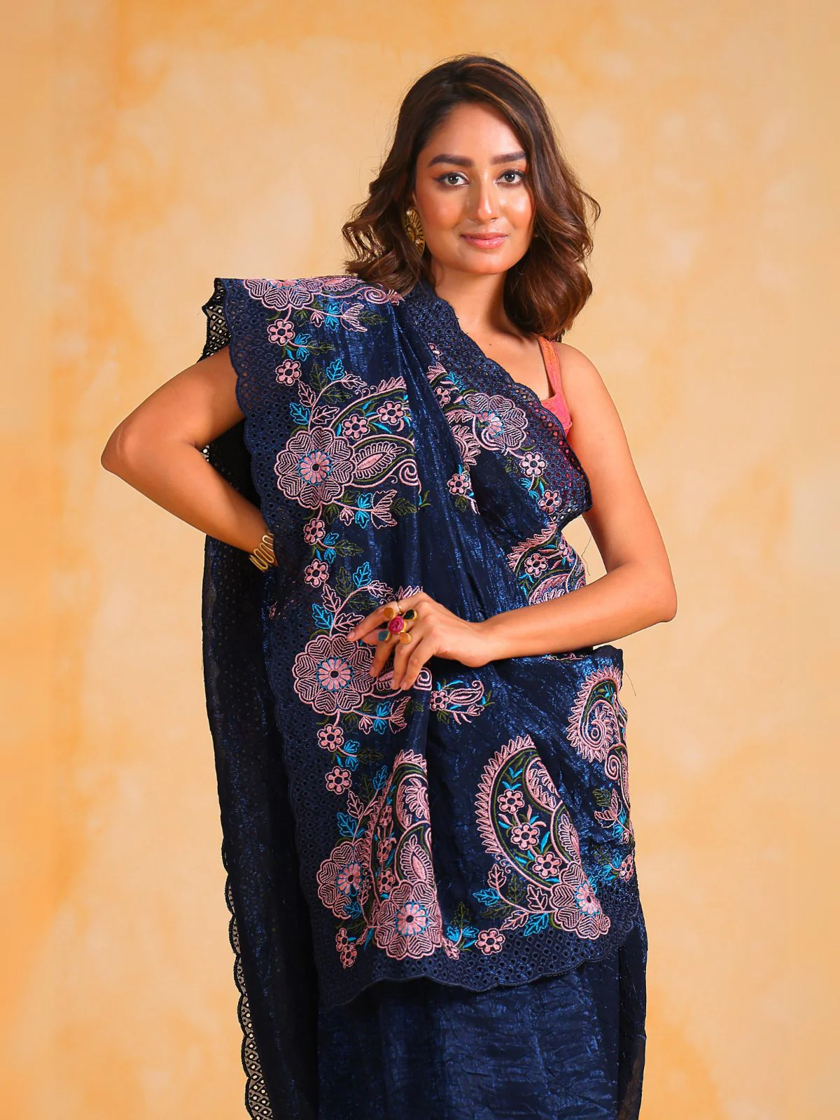 Odette Navy Blue Silk Blend Embroidered Saree With Unstitched Blouse For Women - Image 3