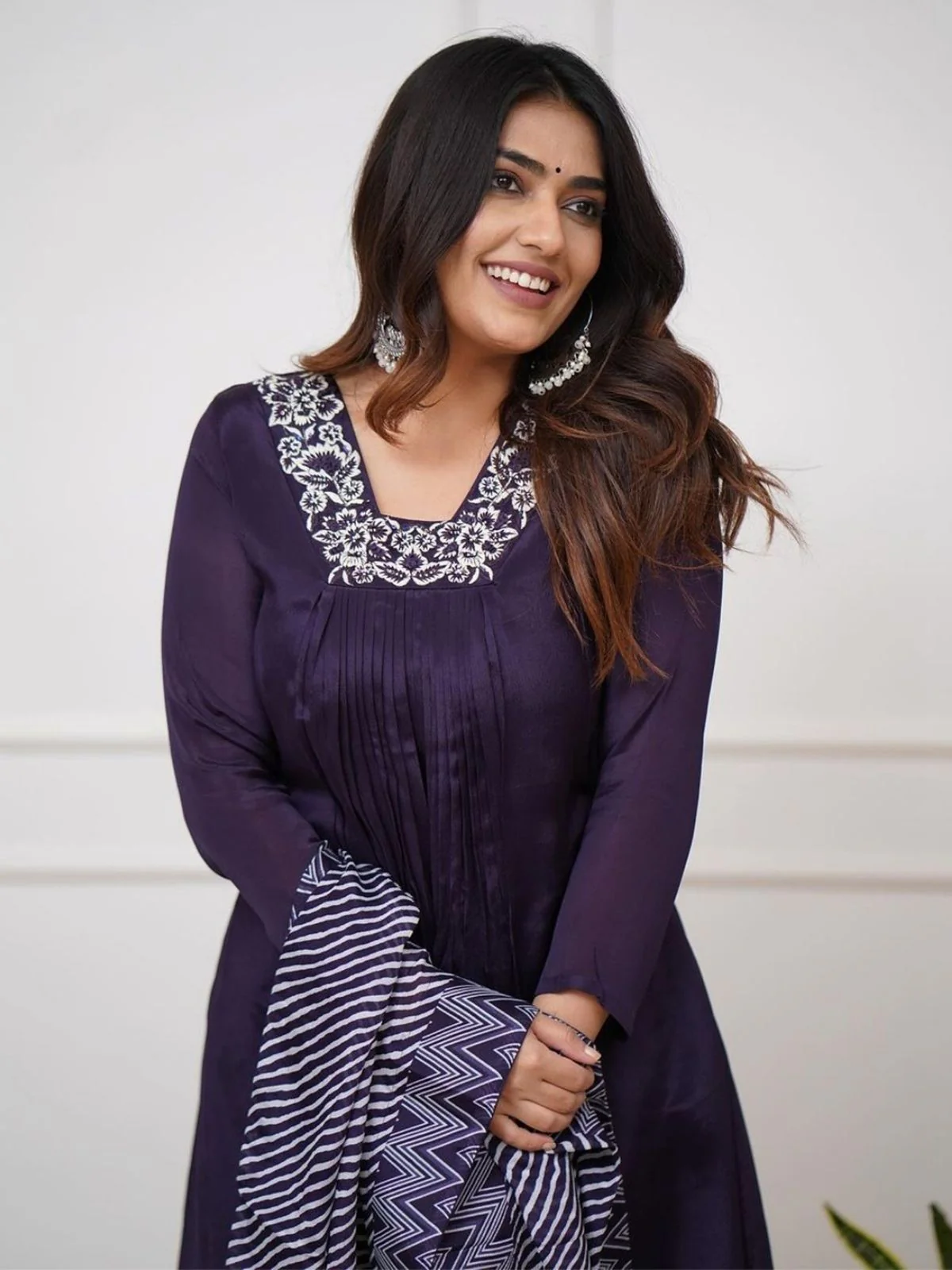 Odette Navy Blue Viscose Embroidered Stitched Kurta Set for Women - Image 2