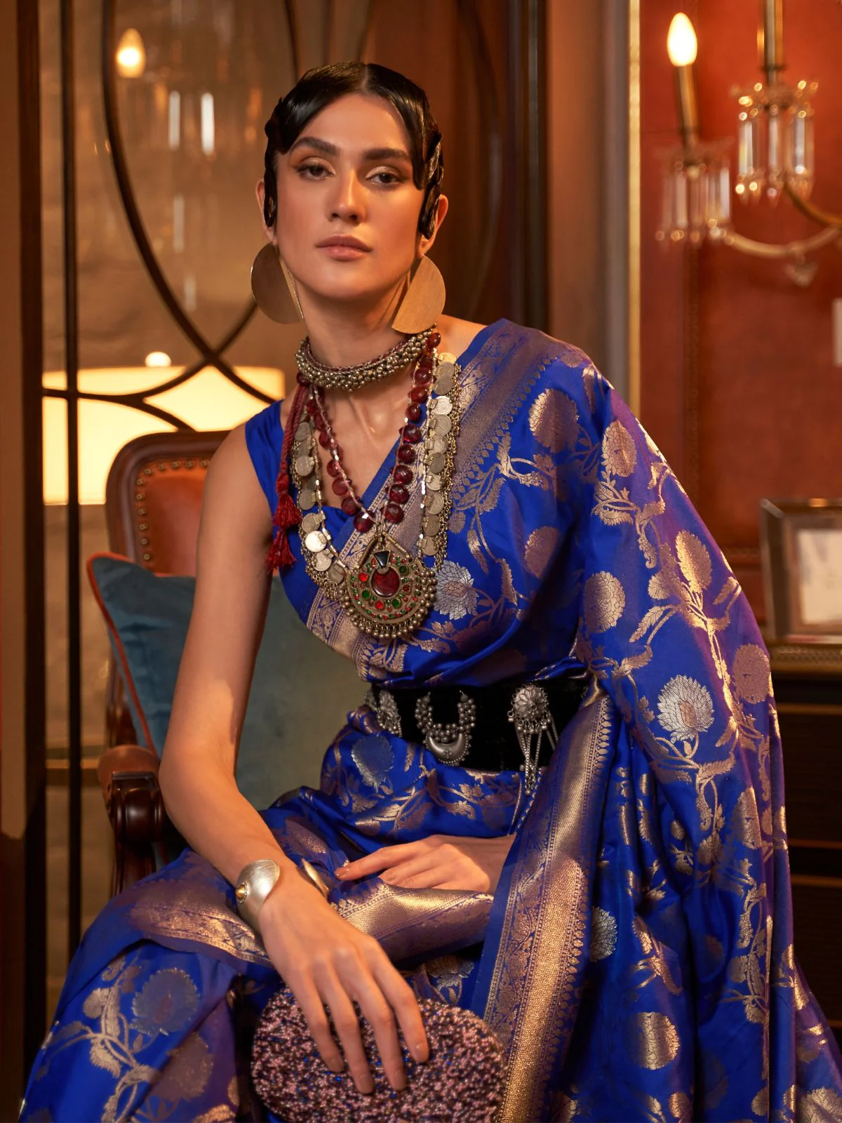 Odette Navy Blue Woven Design Silk Blend Saree With Unstitched Blouse For Women - Image 2