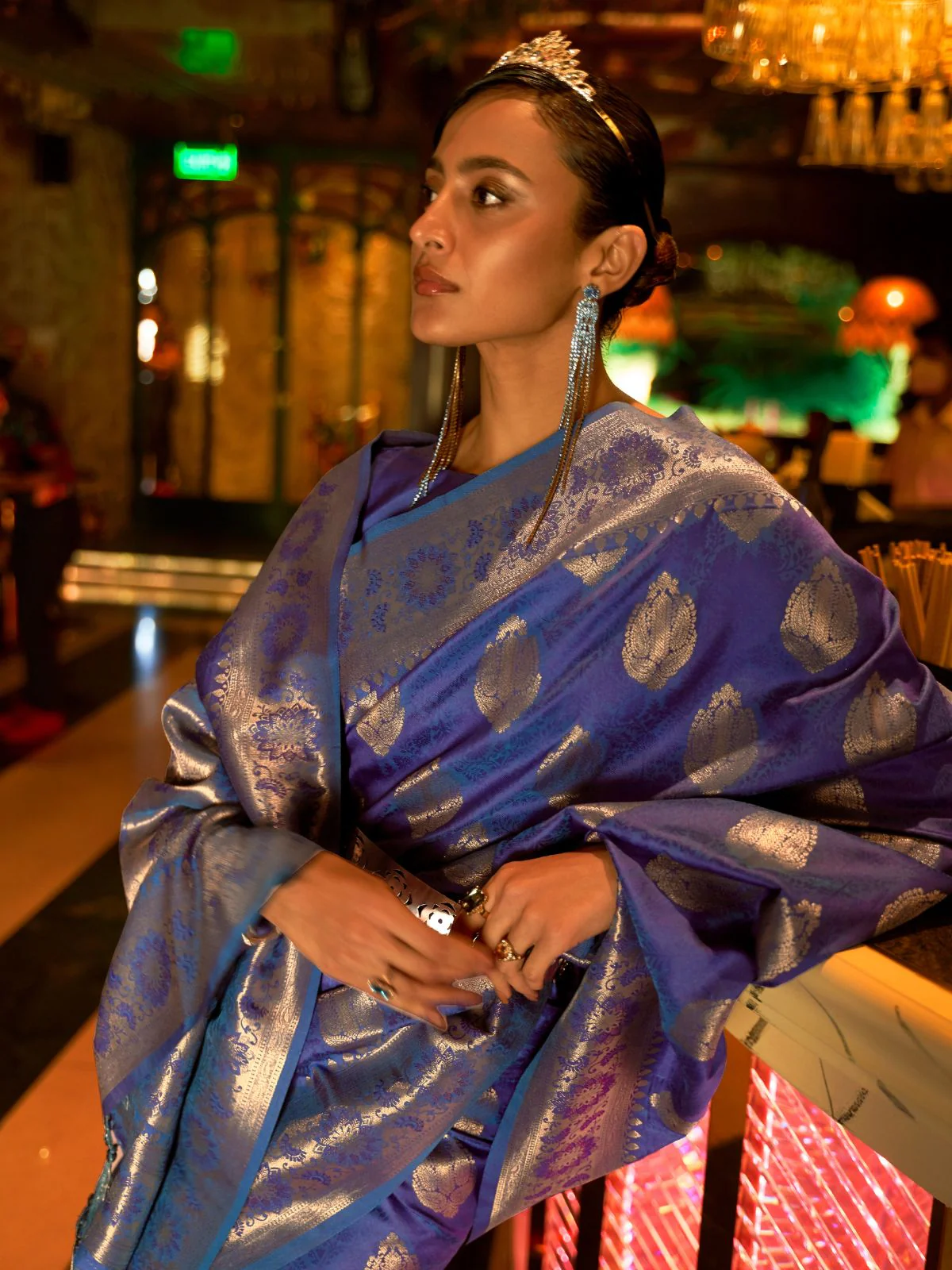 Odette Navy Blue Woven Design Silk Blend Saree With Unstitched Blouse For Women - Image 2