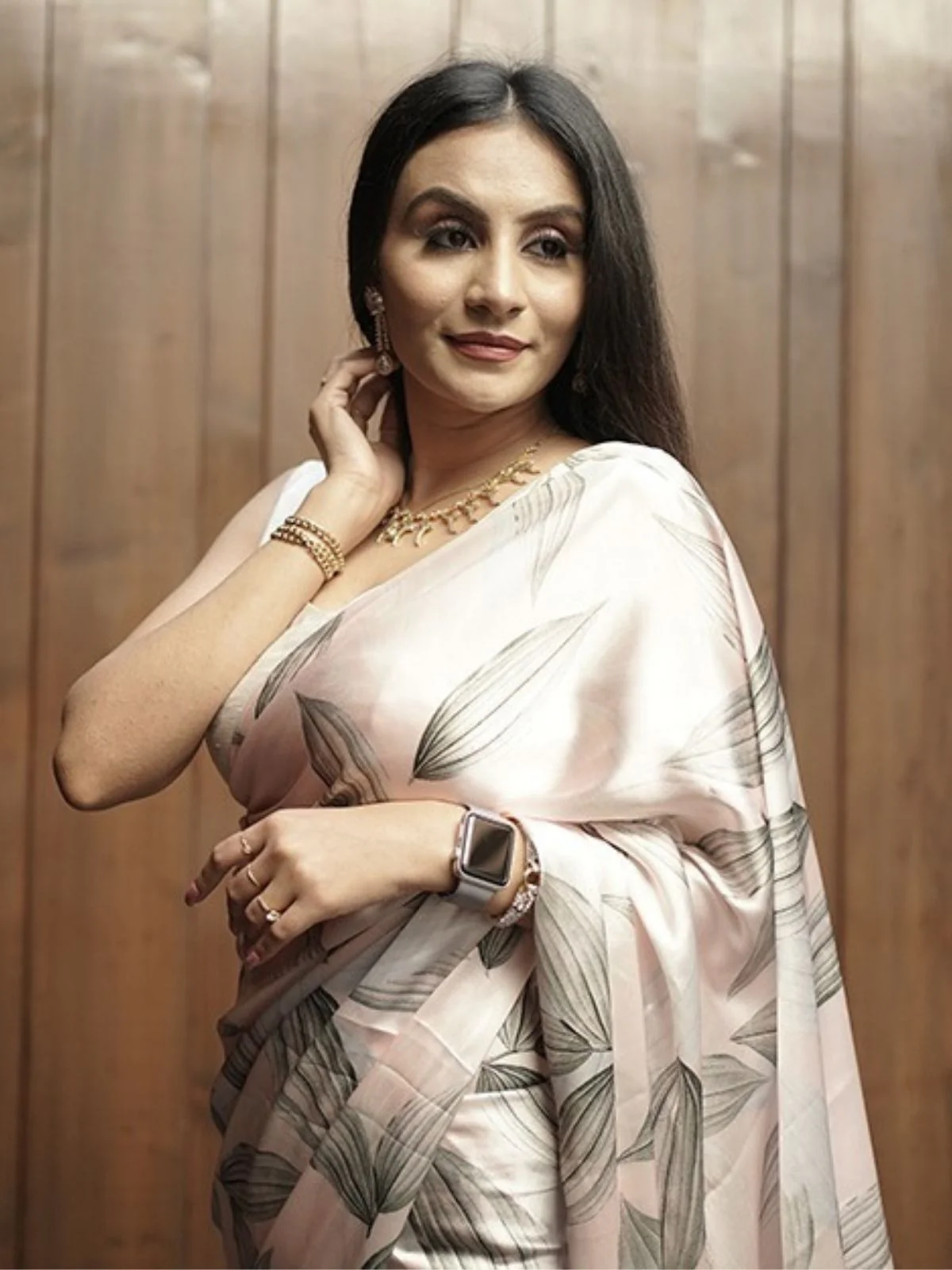 Odette Off White And Green Satin Printed Saree With Unstitched Blouse For Women - Image 4