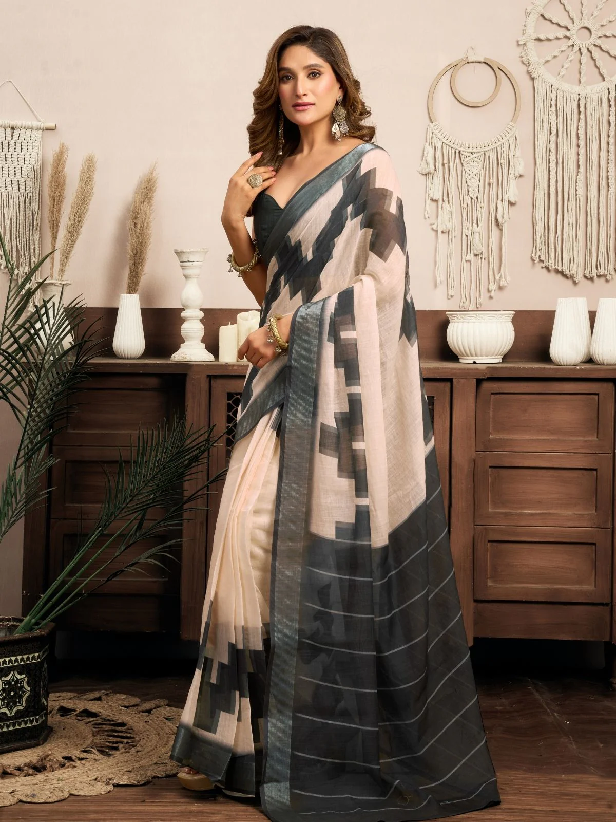 Odette Off White And Grey Cotton Linen Zari Work Saree For Women - Image 2