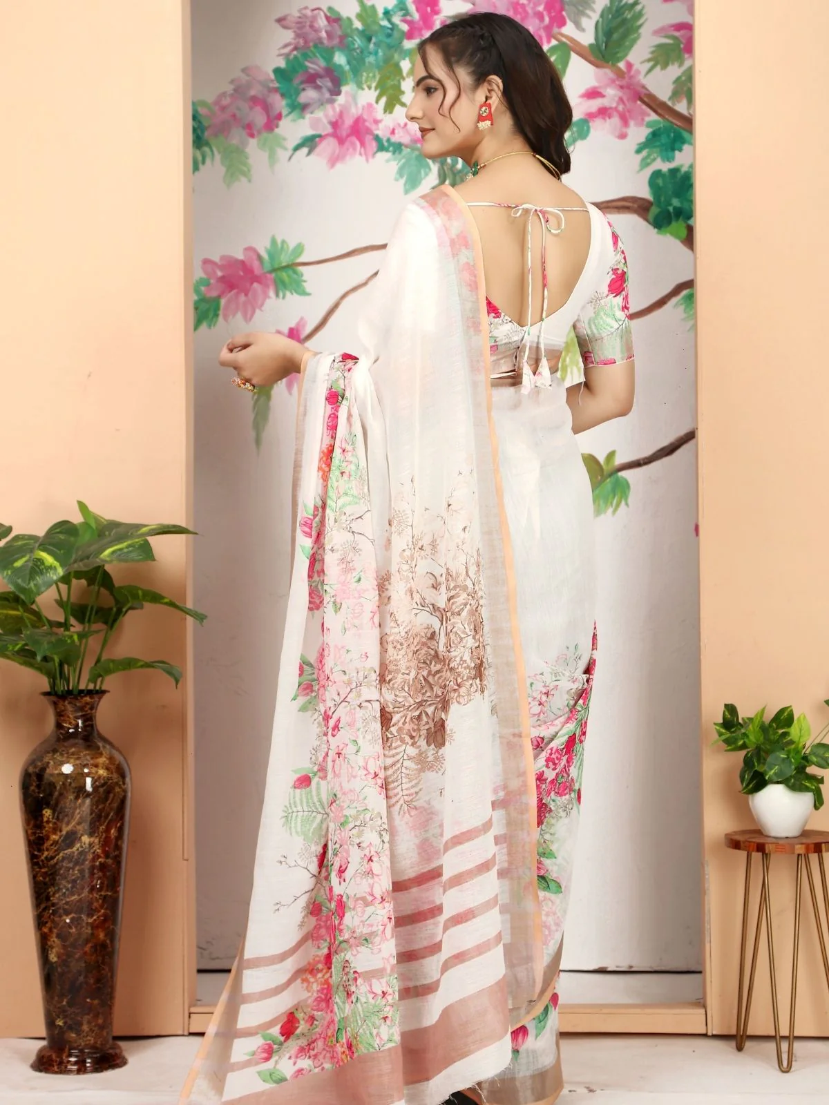 Odette Off White Cotton Linen Solid Printed Saree For Women - Image 3