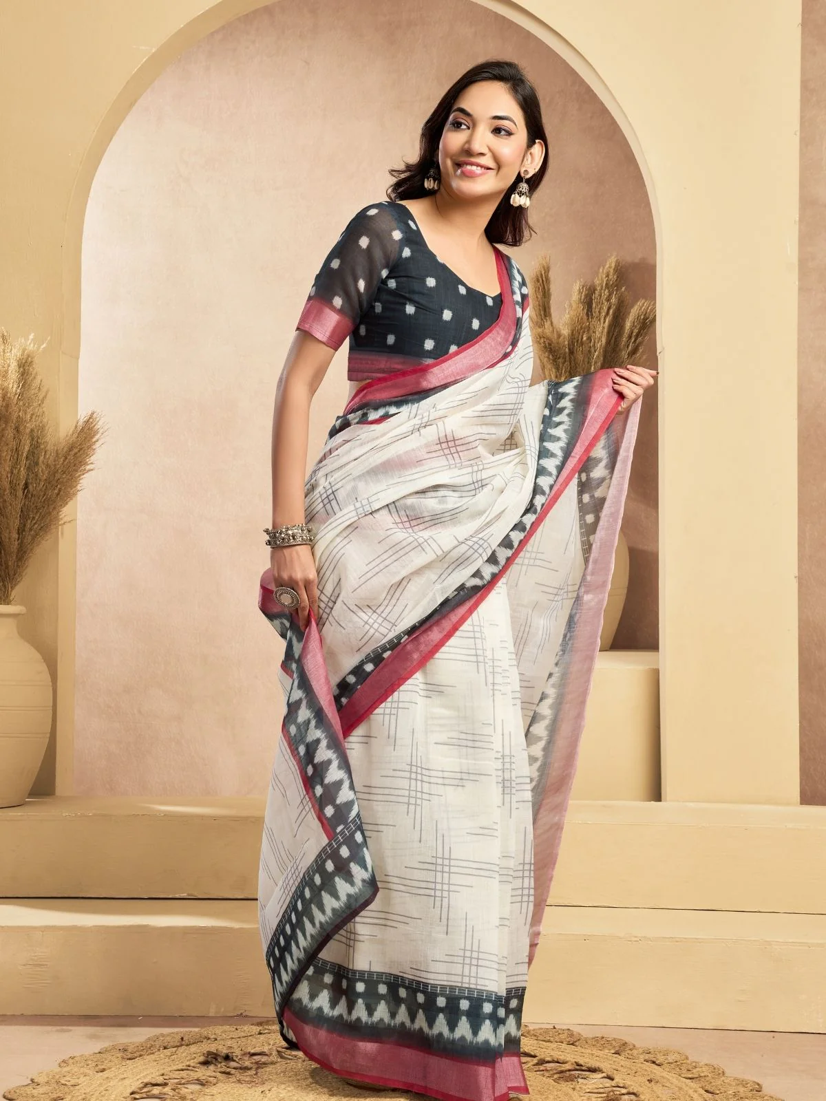 Odette Off White Cotton Linen Solid Saree For Women - Image 3