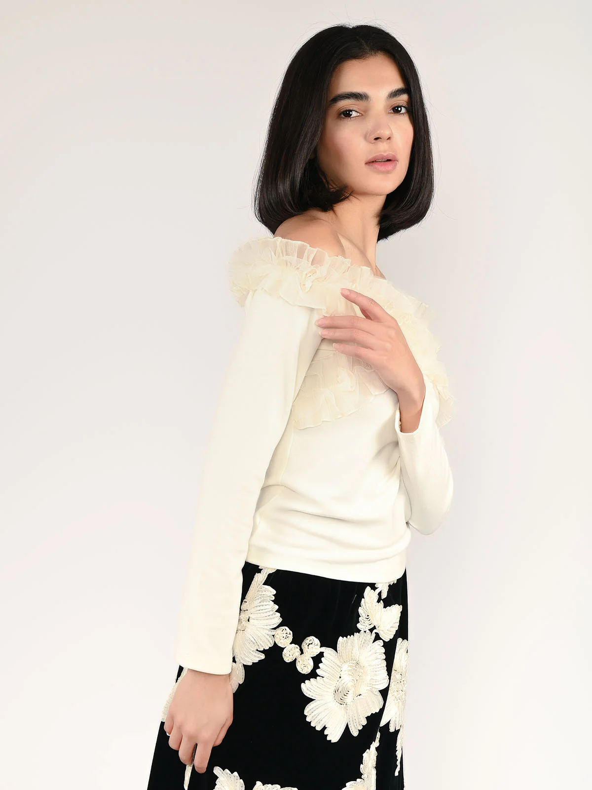 Odette Off White Cotton Rib Solid Top For Women - Image 2