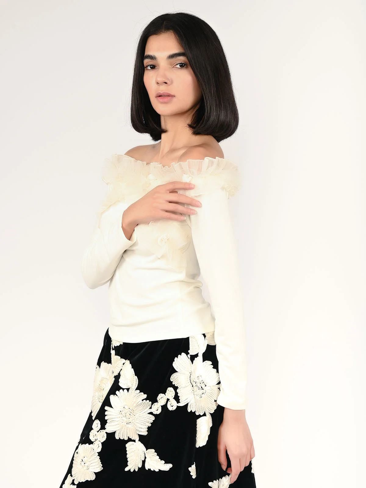 Odette Off White Cotton Rib Solid Top For Women - Image 3