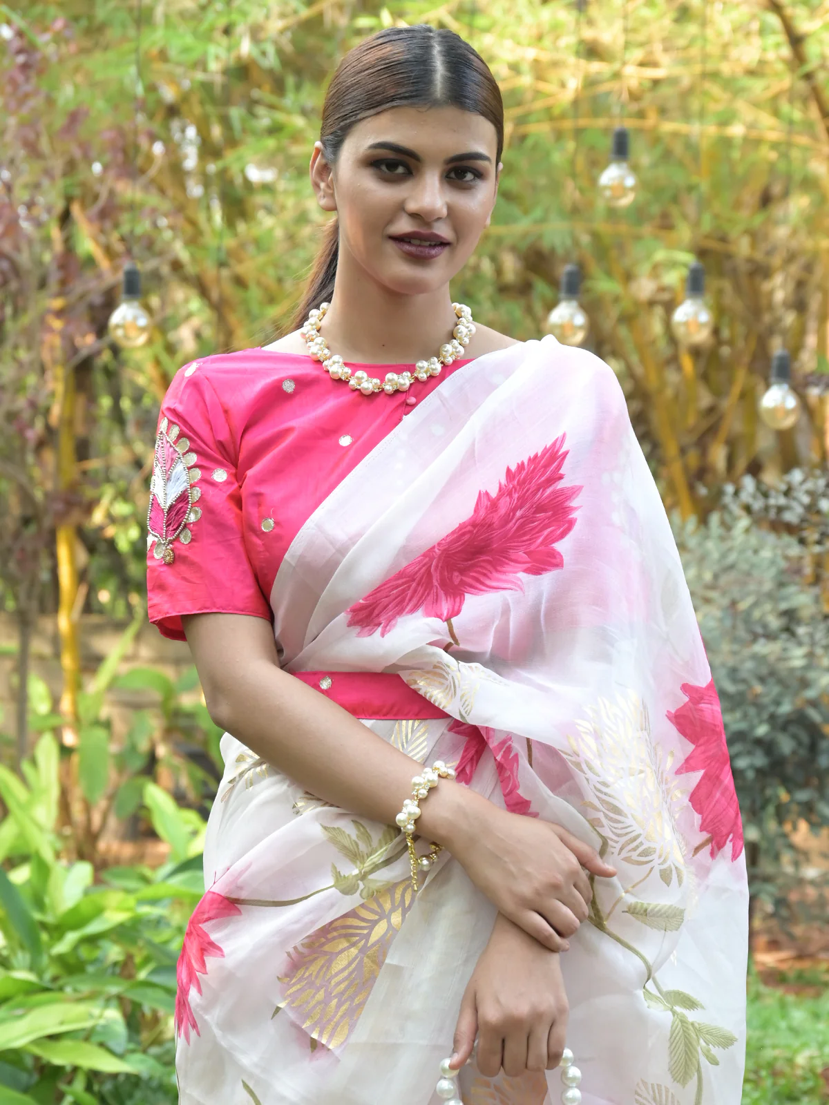 Odette Off White Floral Printed Soft Organza Saree with Unstitched Blouse for Women - Image 4