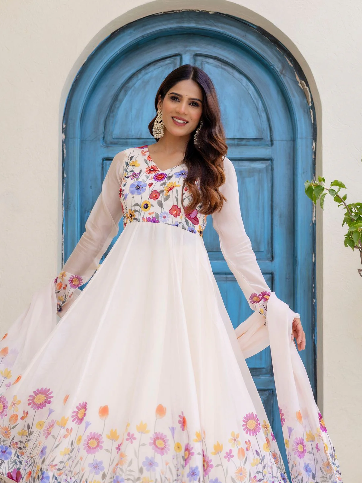 Odette Off White Georgette Solid Stitched Anarkali Kurta Set For Women - Image 5
